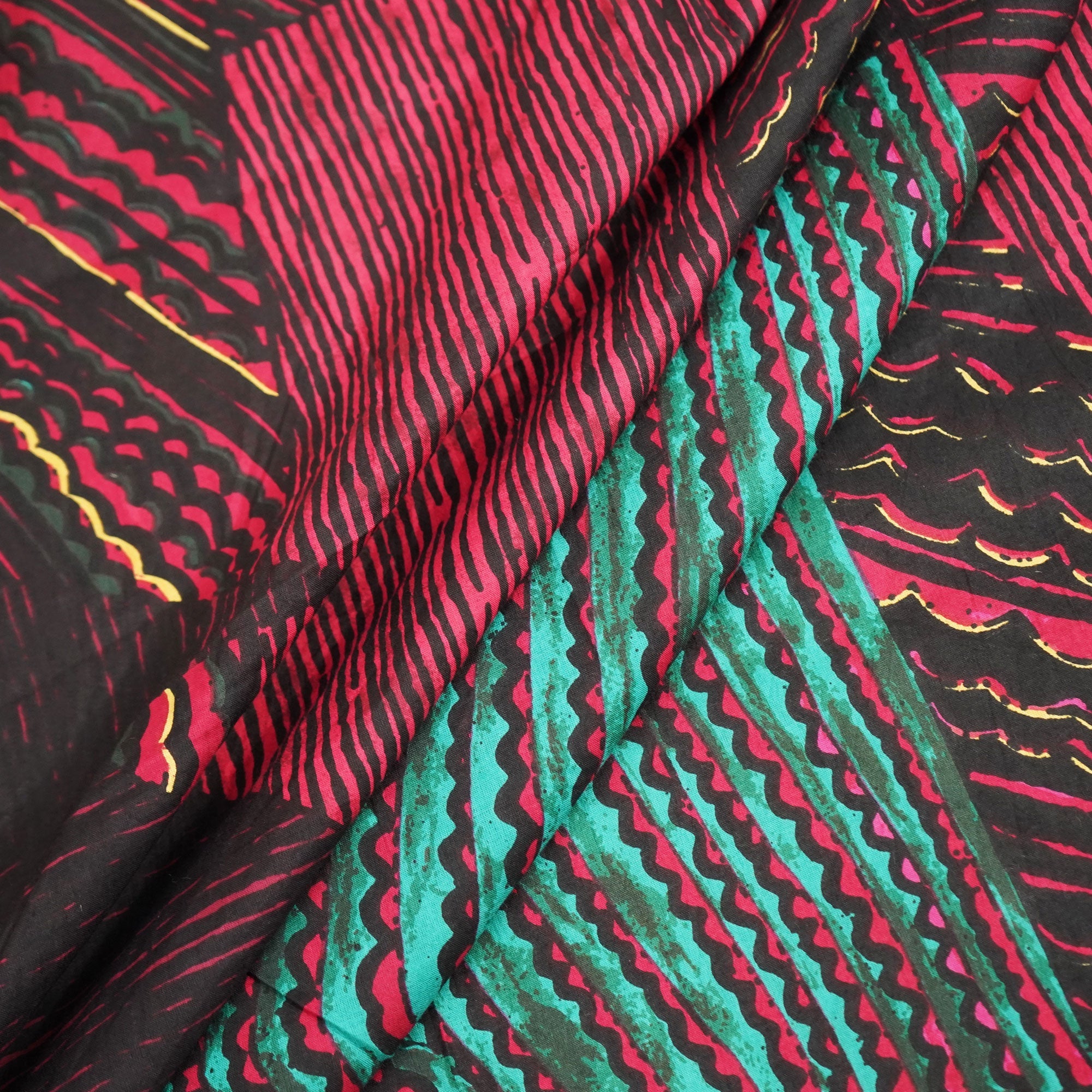 Black Abstract Print Cotton Fabric MFL-23622