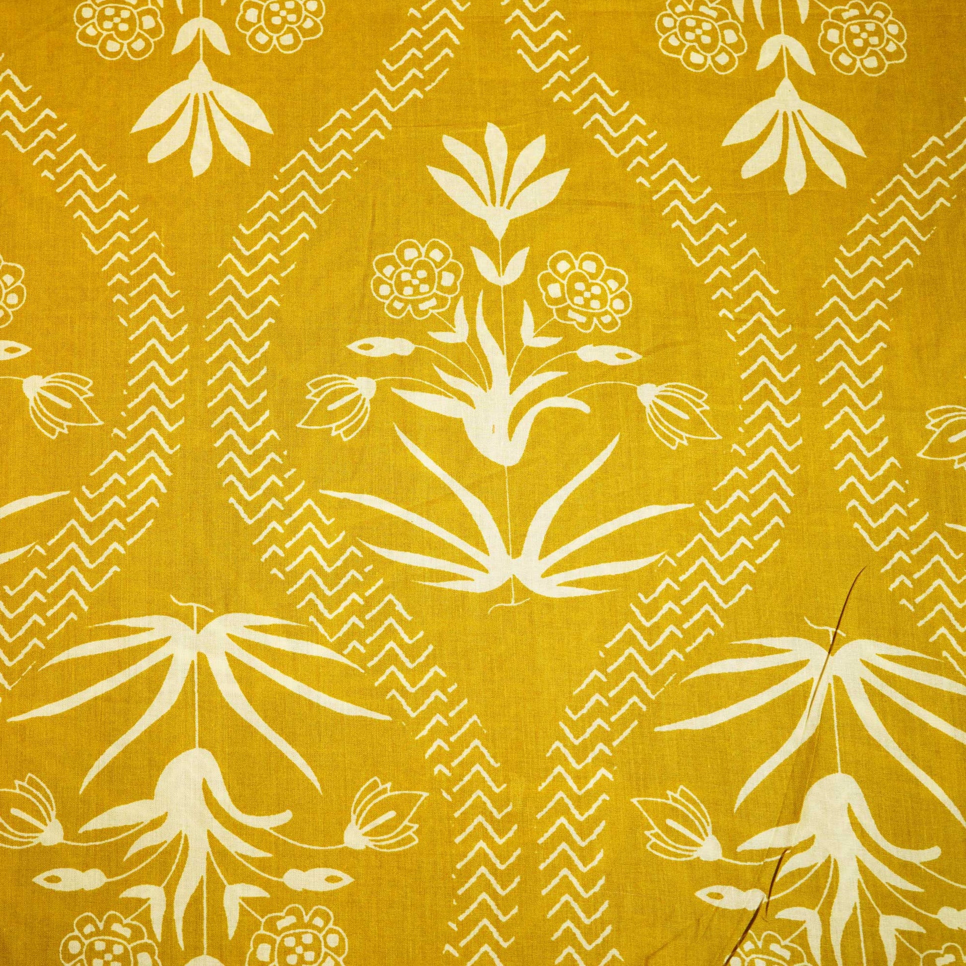 Green Abstract Print Cotton Fabric MFL-23725