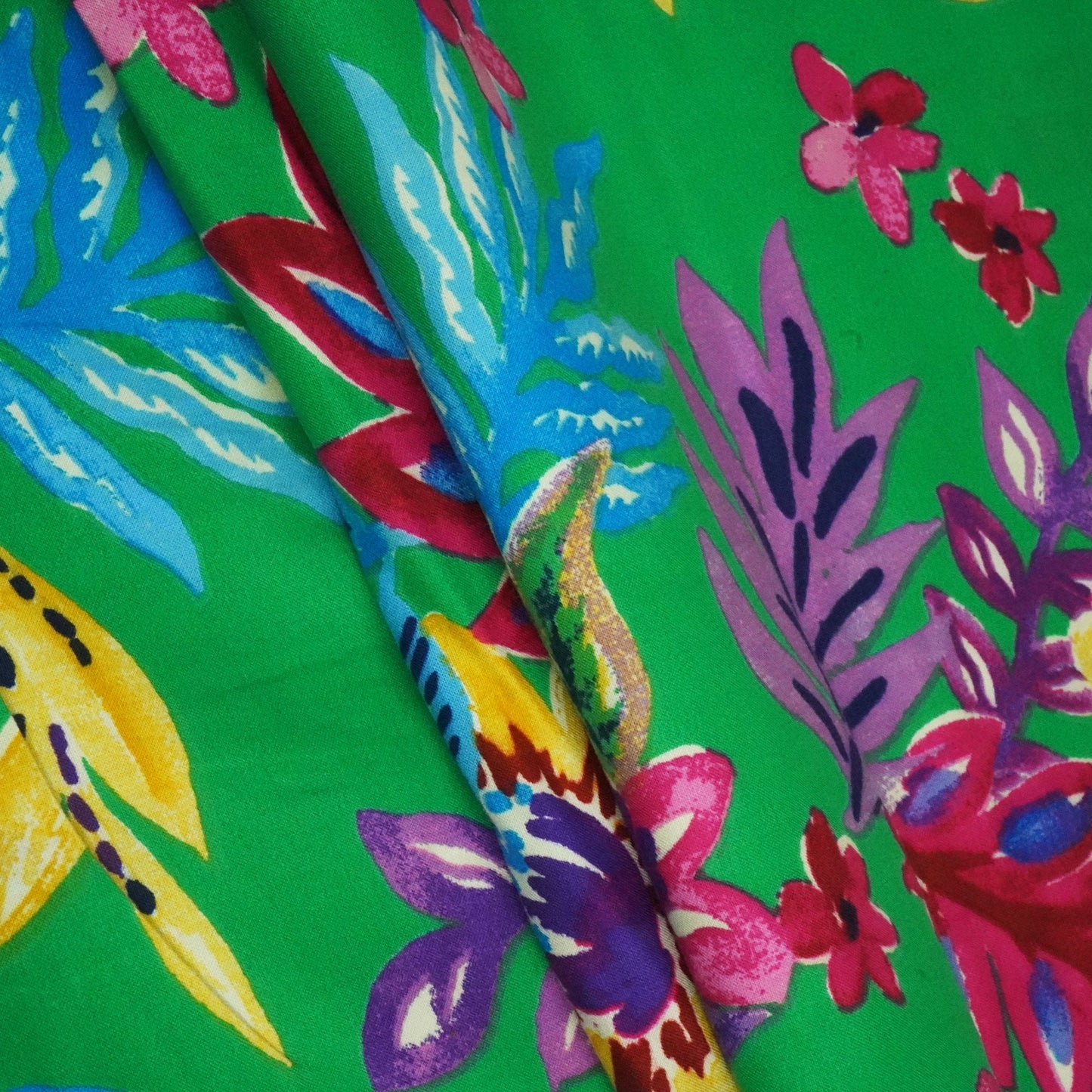 Green Floral Print Rayon Fabric LSF-24295