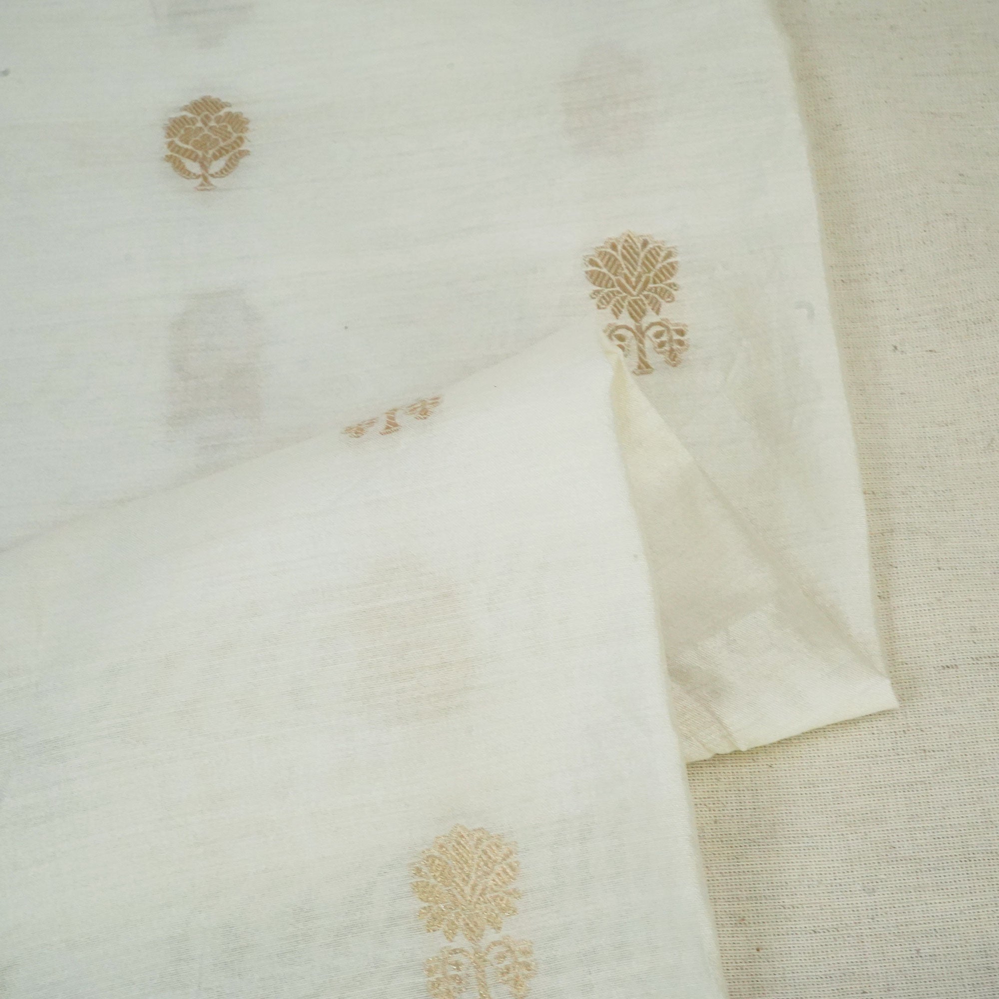 Cream Dyeable Kadua Buti Chiniya Silk Fabric MS-24605