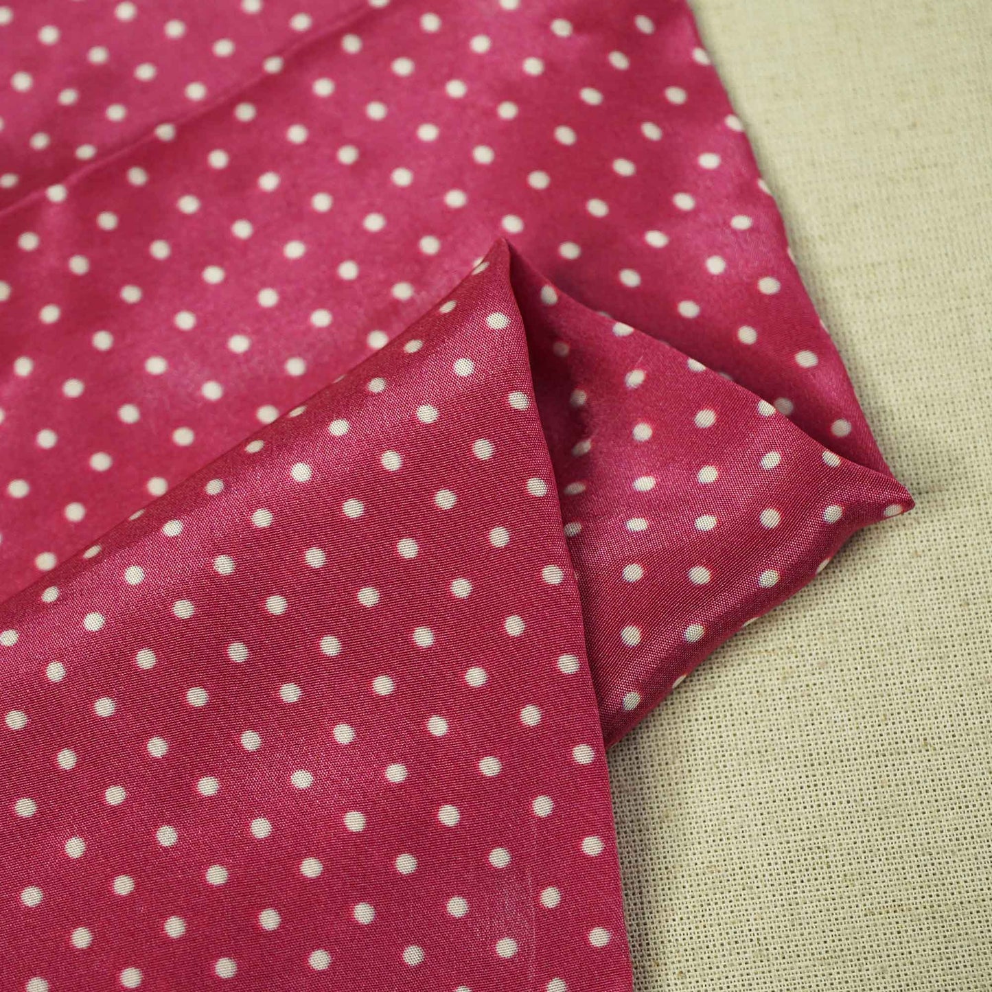 Pink Dot Print Creap Fabric Print Creap MTF-26837