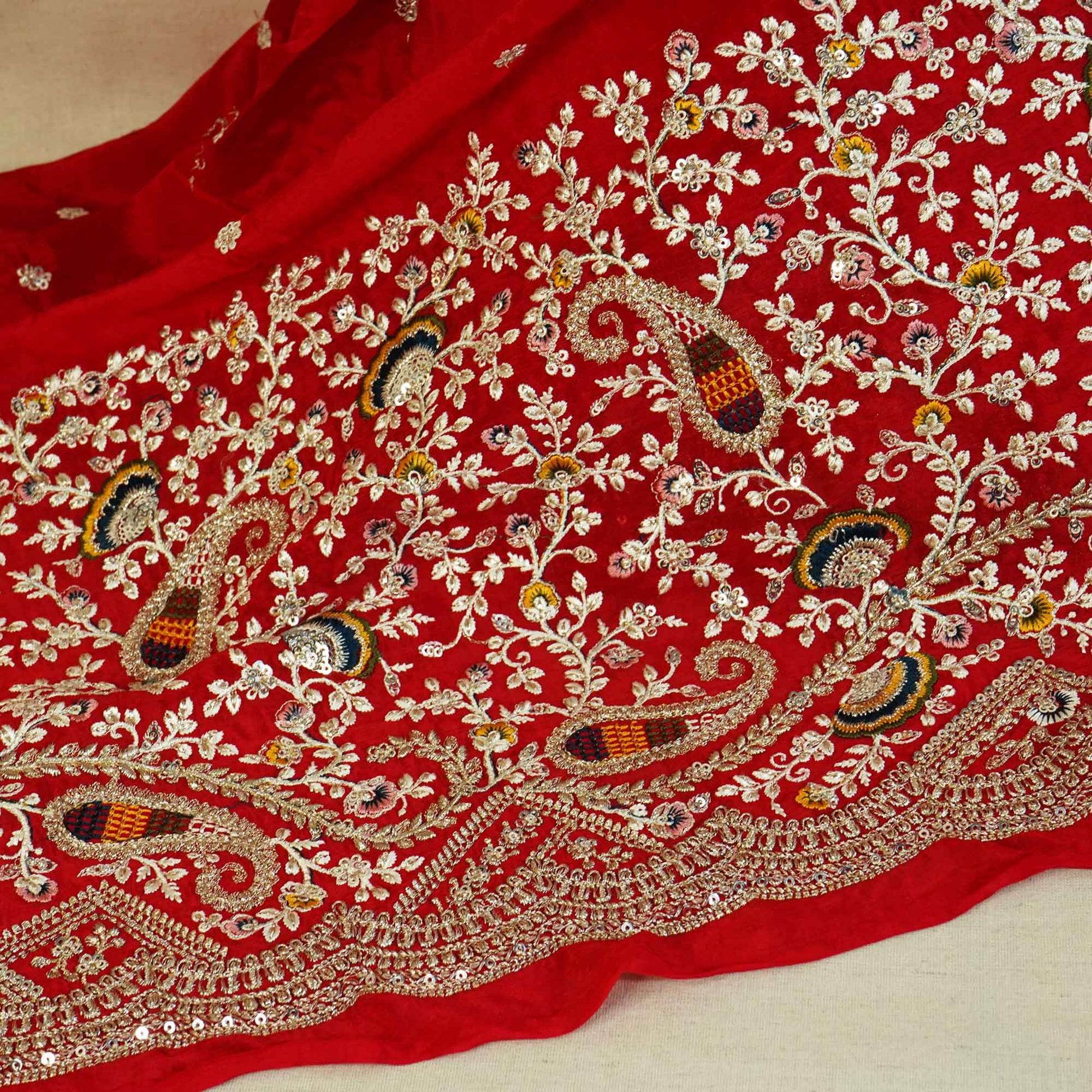Red Thread Embroidery Chinon Fabric RA-26956