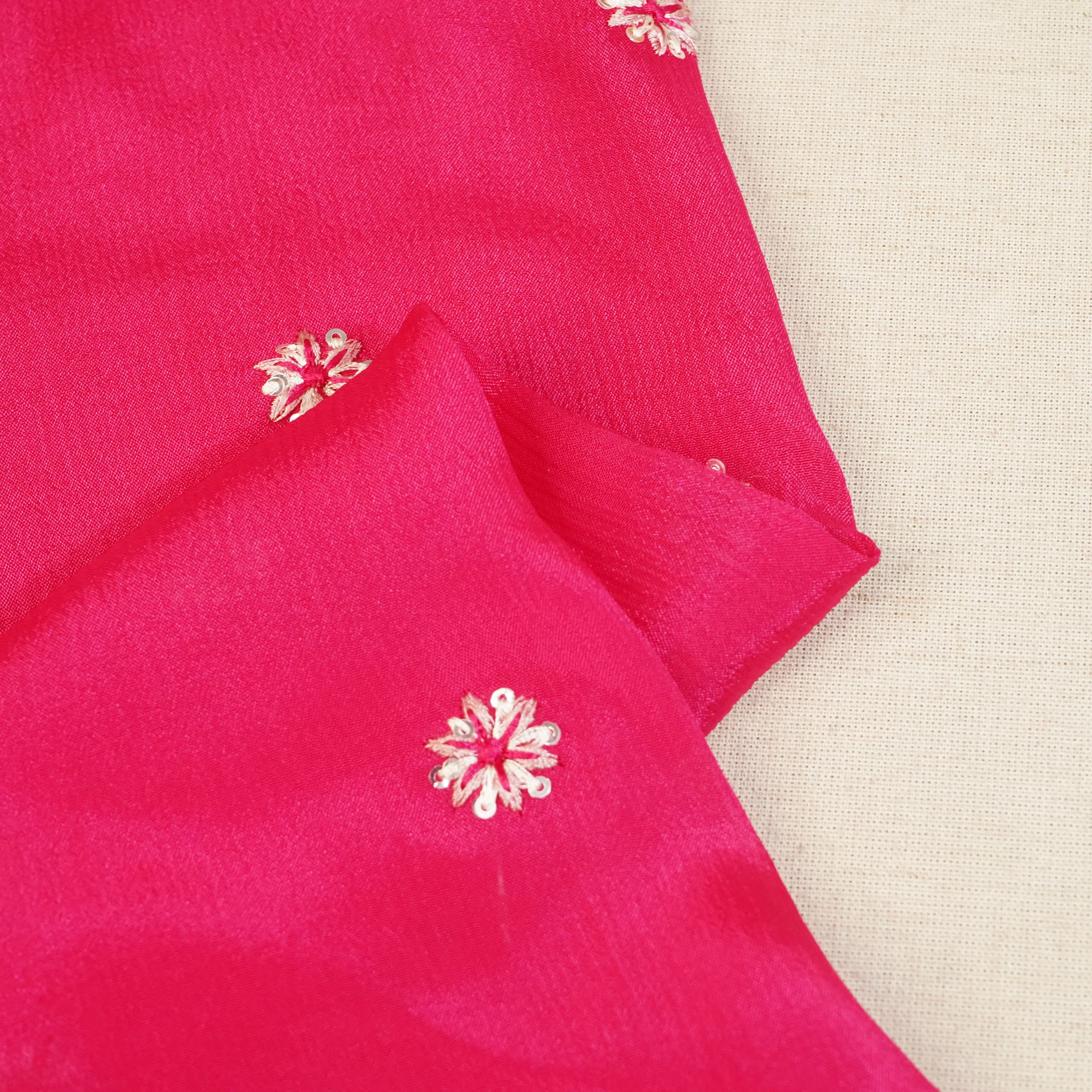 Magenta Thread Embroidery Chinnon-RA-27210 - TradeUNO