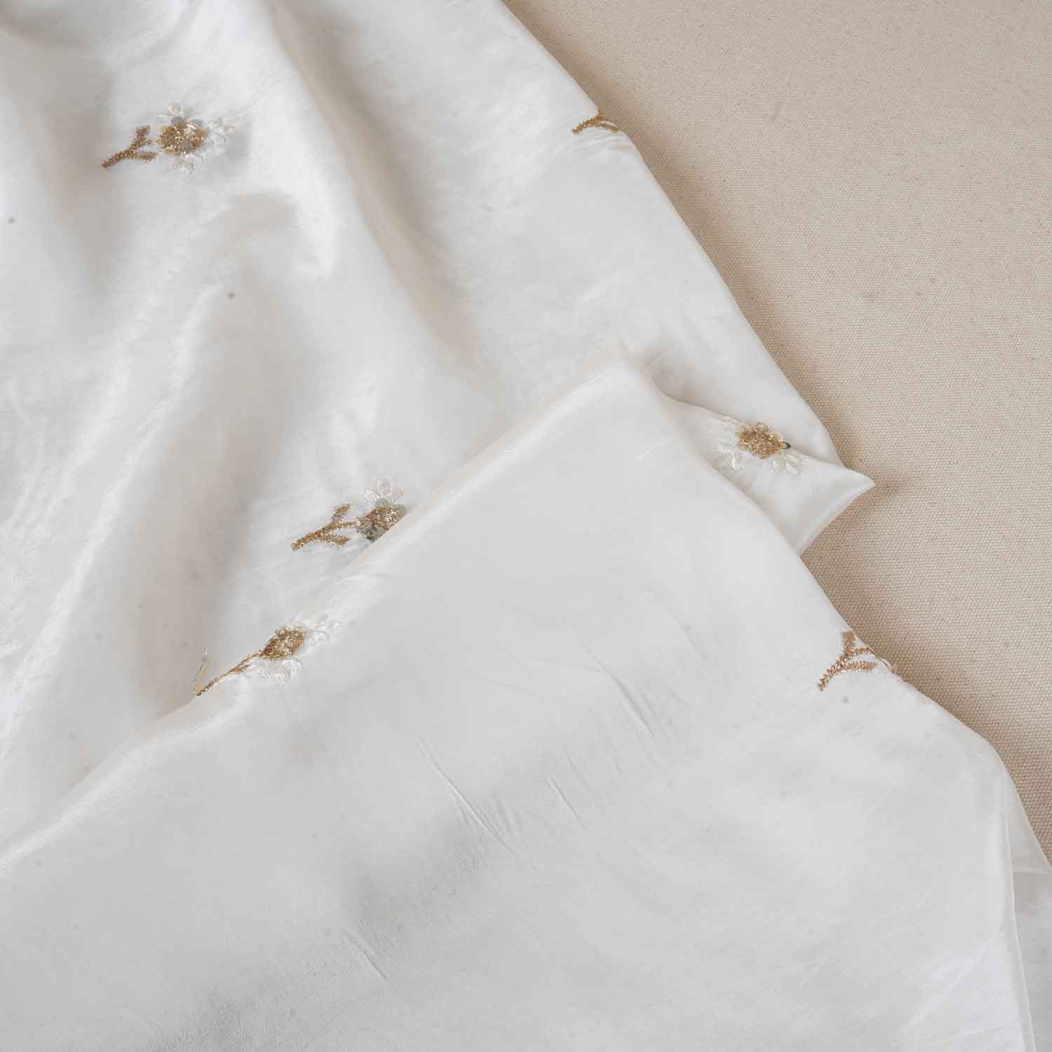 White Dyeable Applique Work Crepe Fabric SC-27903