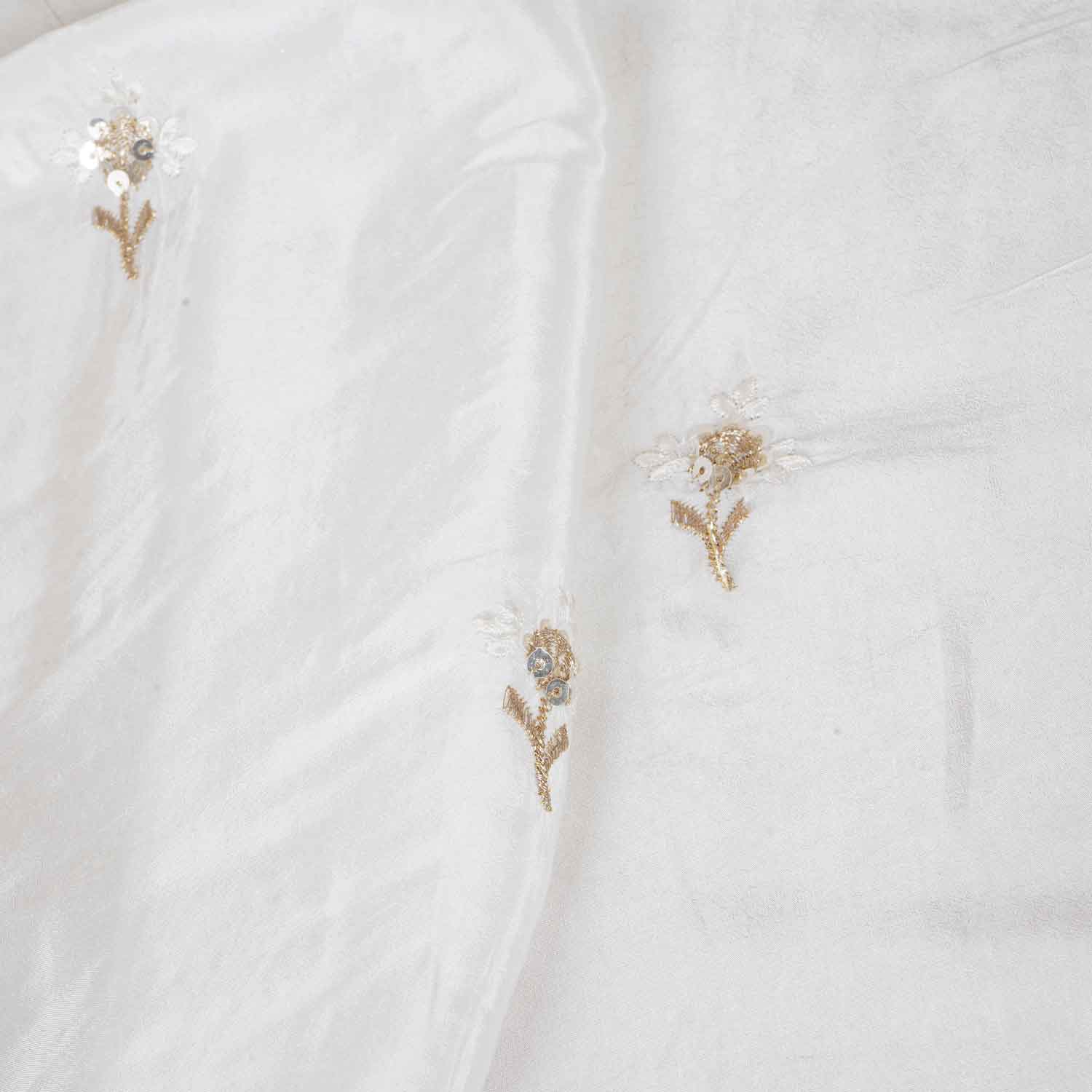 White Dyeable Applique Work Crepe Fabric SC-27903
