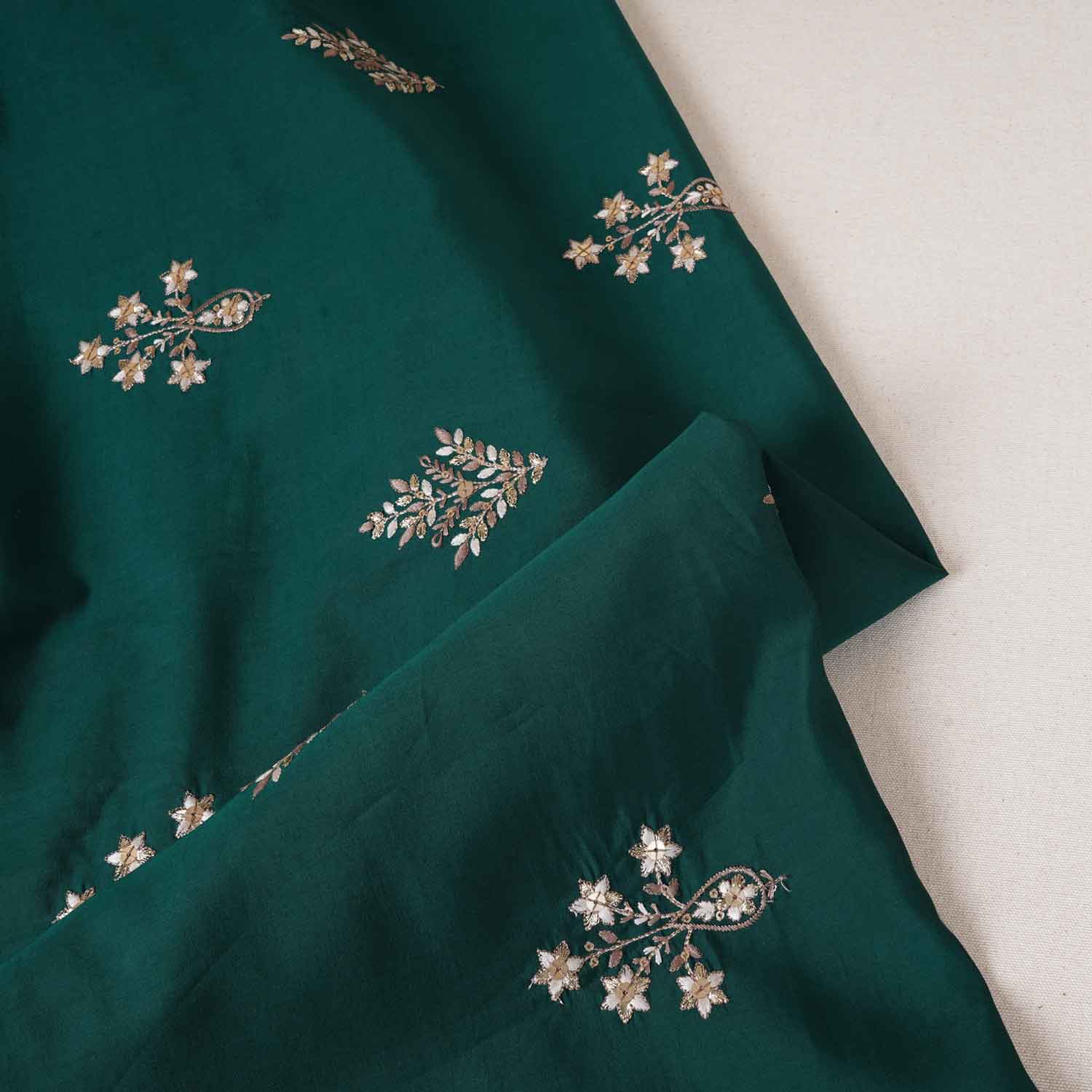 Green Parsi thread Embroidery Russian Silk Fabric DR-28032 - TradeUNO
