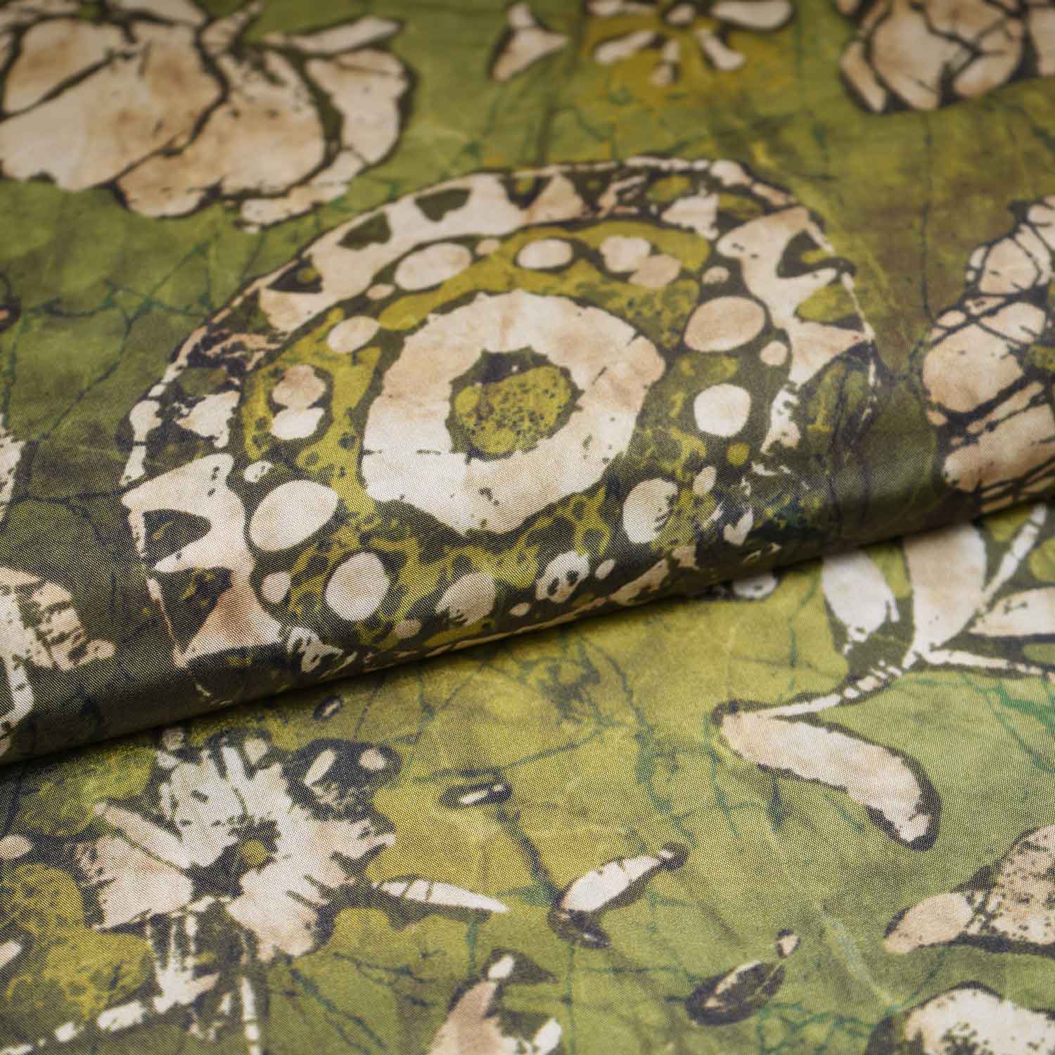 Parrot Green Floral Print Crepe Fabric GT-29189 - TradeUNO