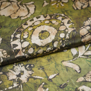 Parrot Green Floral Print Crepe Fabric GT-29189 - TradeUNO
