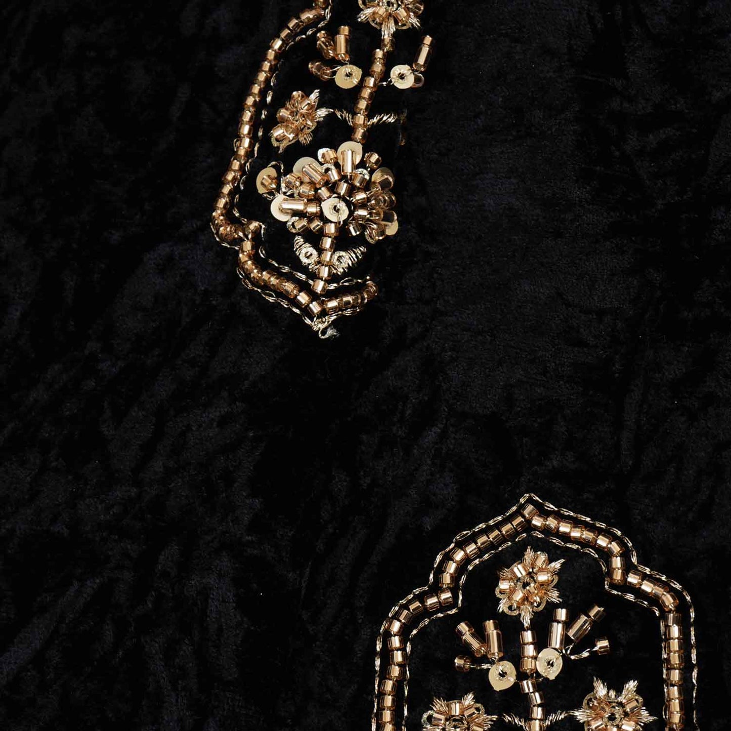 Black Floral Cutdana Crushed Velvet Fabric SC-28300