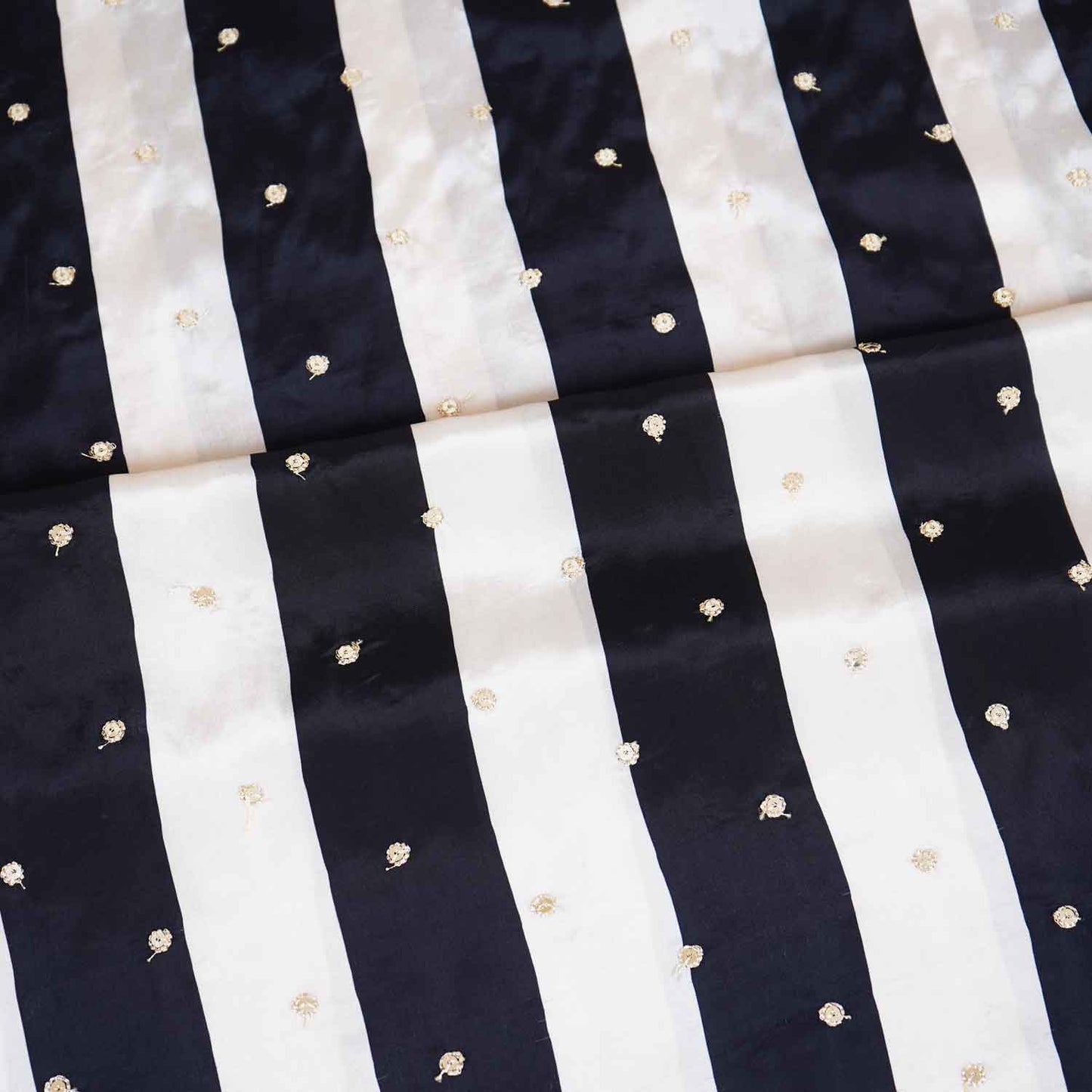 Off White & Navy Blue stripes embroidery Crepe Fabric MF-28591