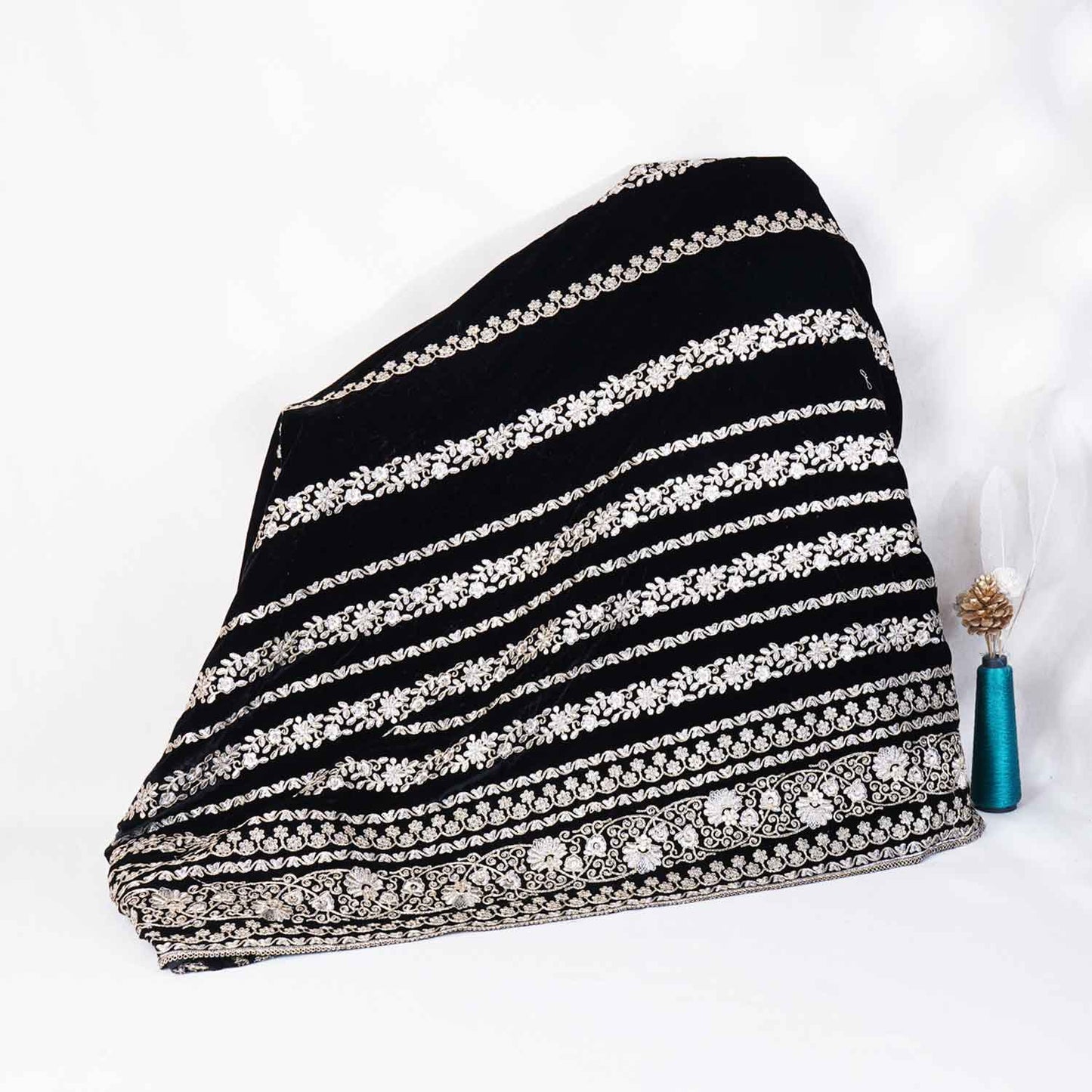 Black Zari Sequnis embroidery Velvet Fabric JD-28600