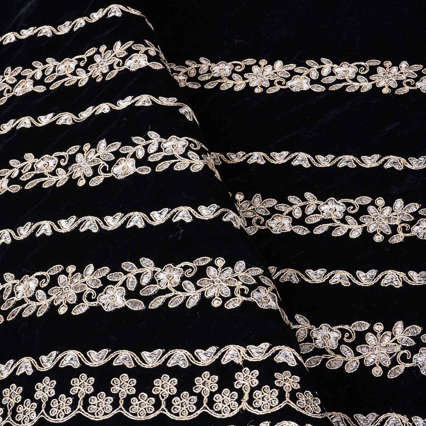 Black Zari Sequnis embroidery Velvet Fabric JD-28600