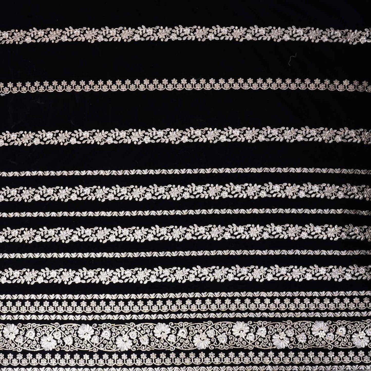 Black Zari Sequnis embroidery Velvet Fabric JD-28600