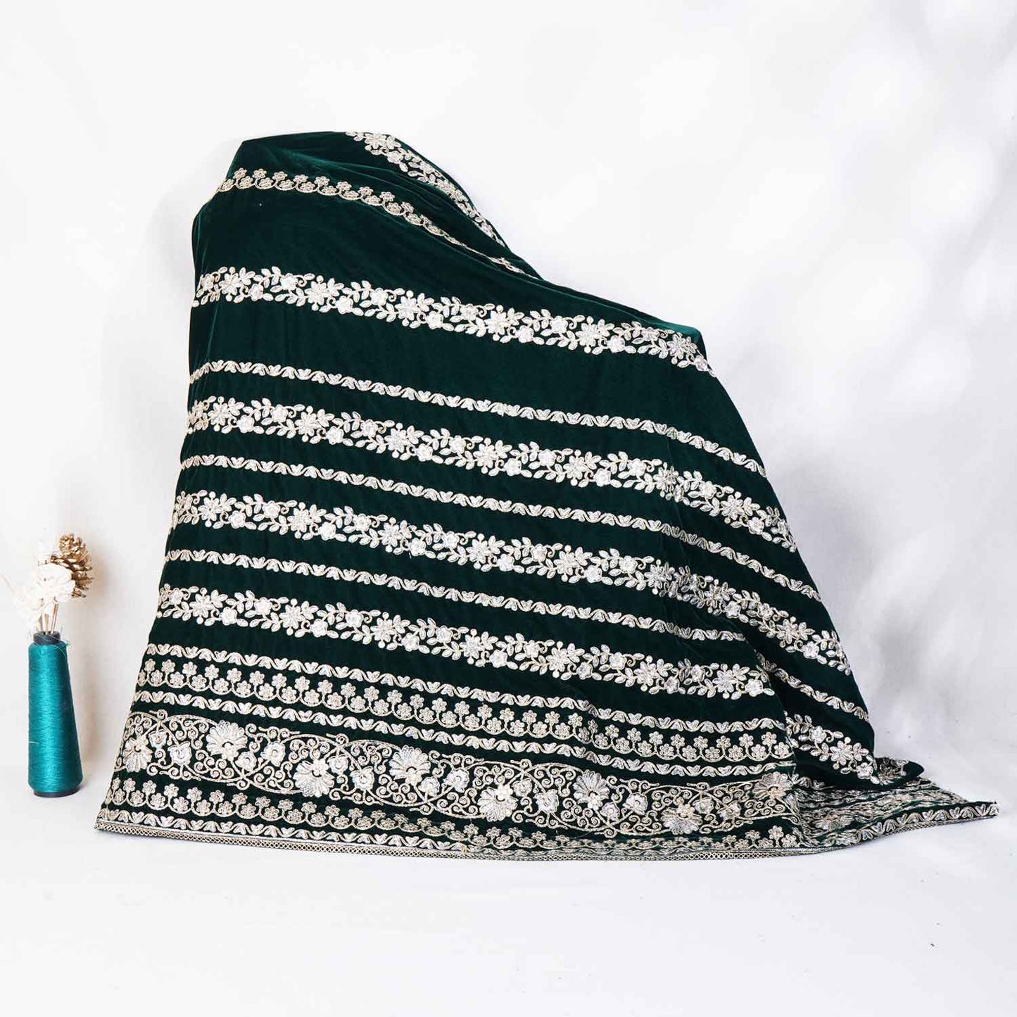 Green Zari Sequnis embroidery Velvet Fabric JD-28601