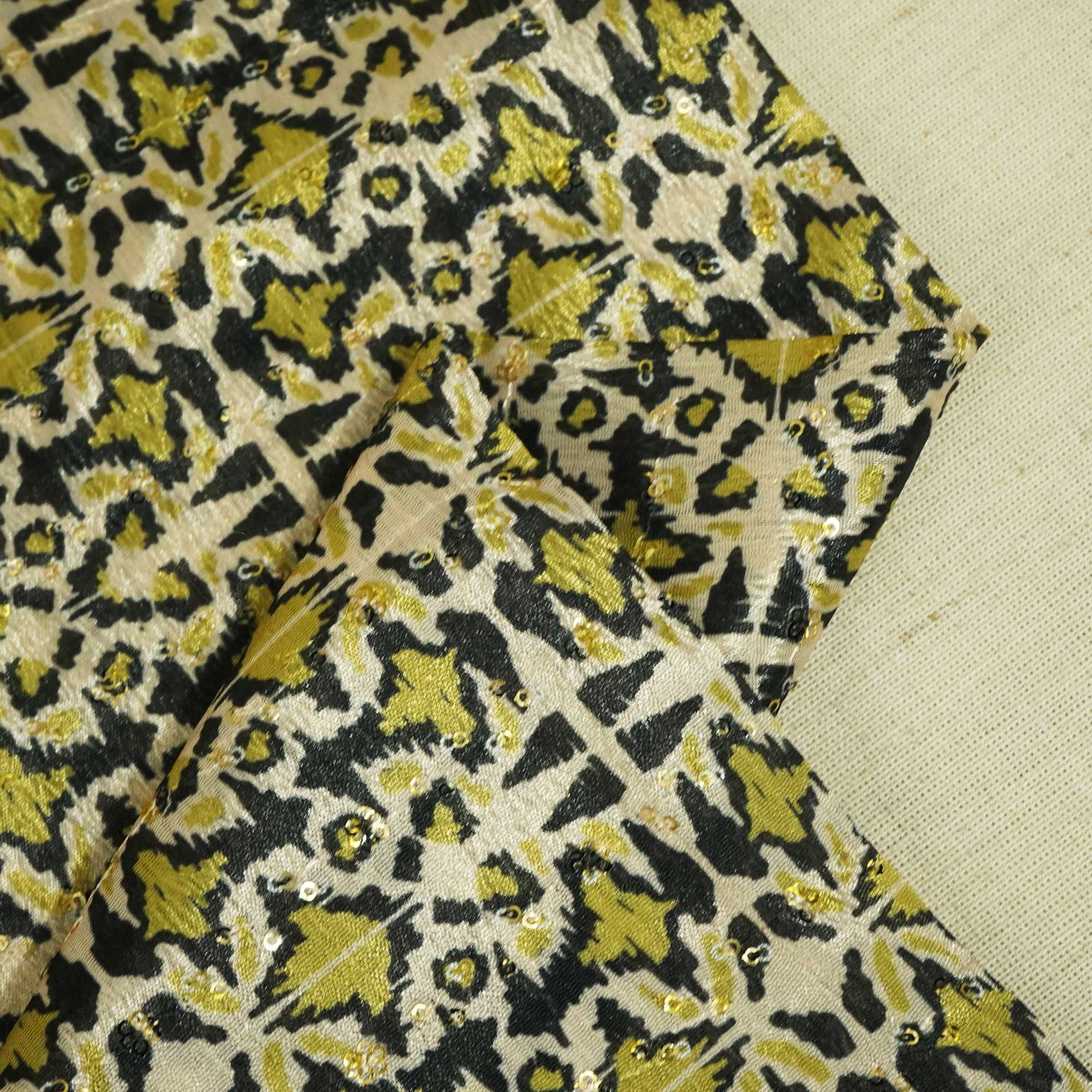 Cream & Green Geometrical Print Chinon KOT-8738