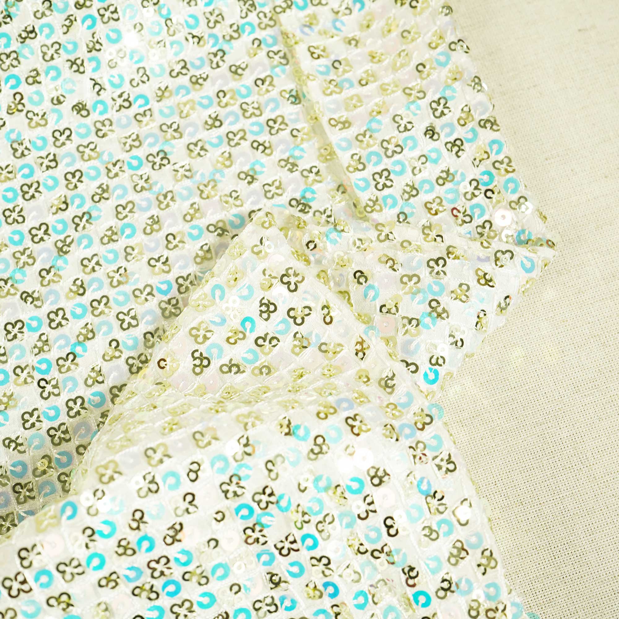 White Sequence Embroidery Gerogette KA-8815