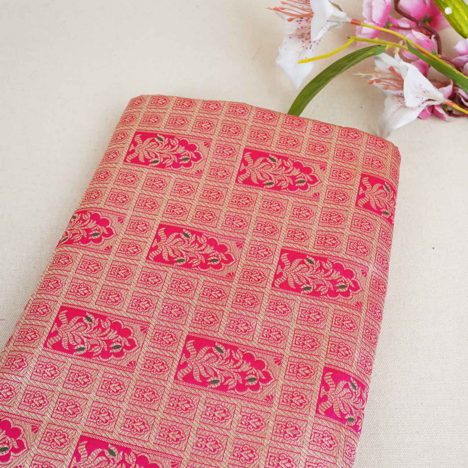 Pink Silver Jharokha Brocade Fabric NH-28920 - TradeUNO