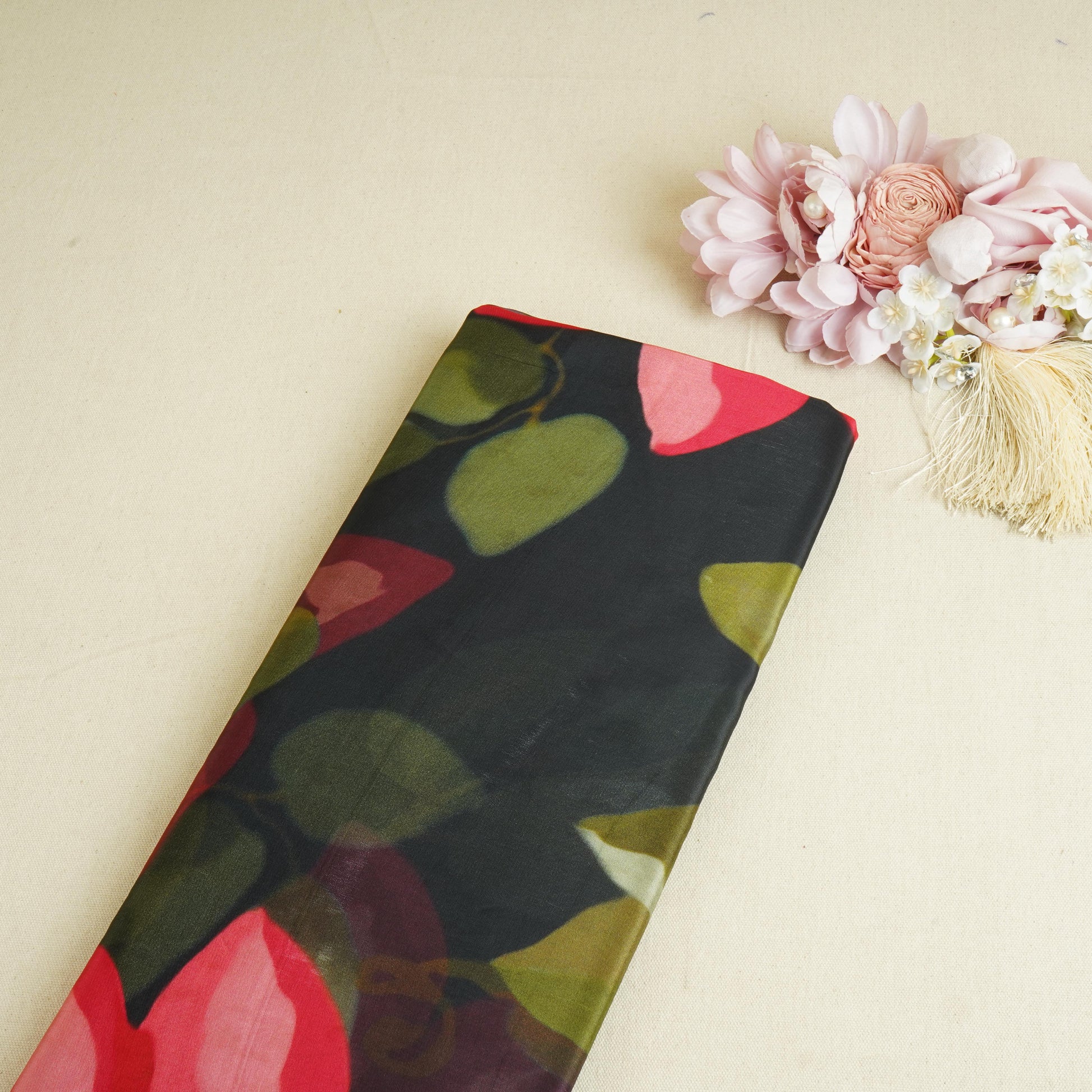 Black Floral Print Crepe Fabric MT-29386