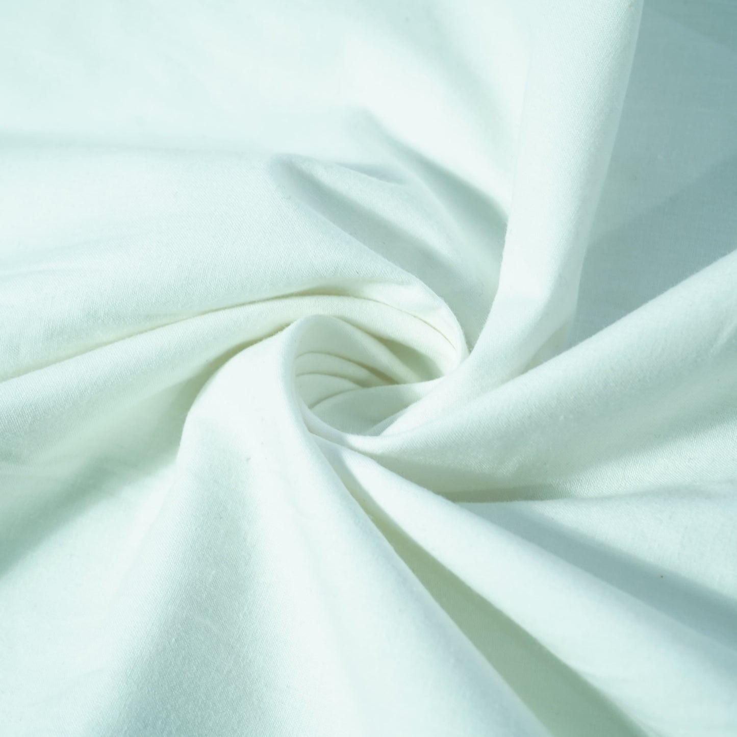 White RFD Poplin 40/92*88 Dyeable Cotton Fabric