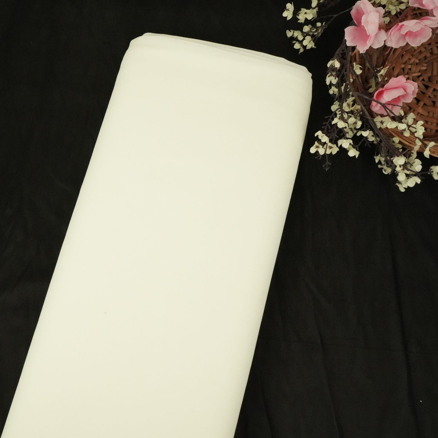 Off White Solid 60Gm Georgette Fabric SSMG-31