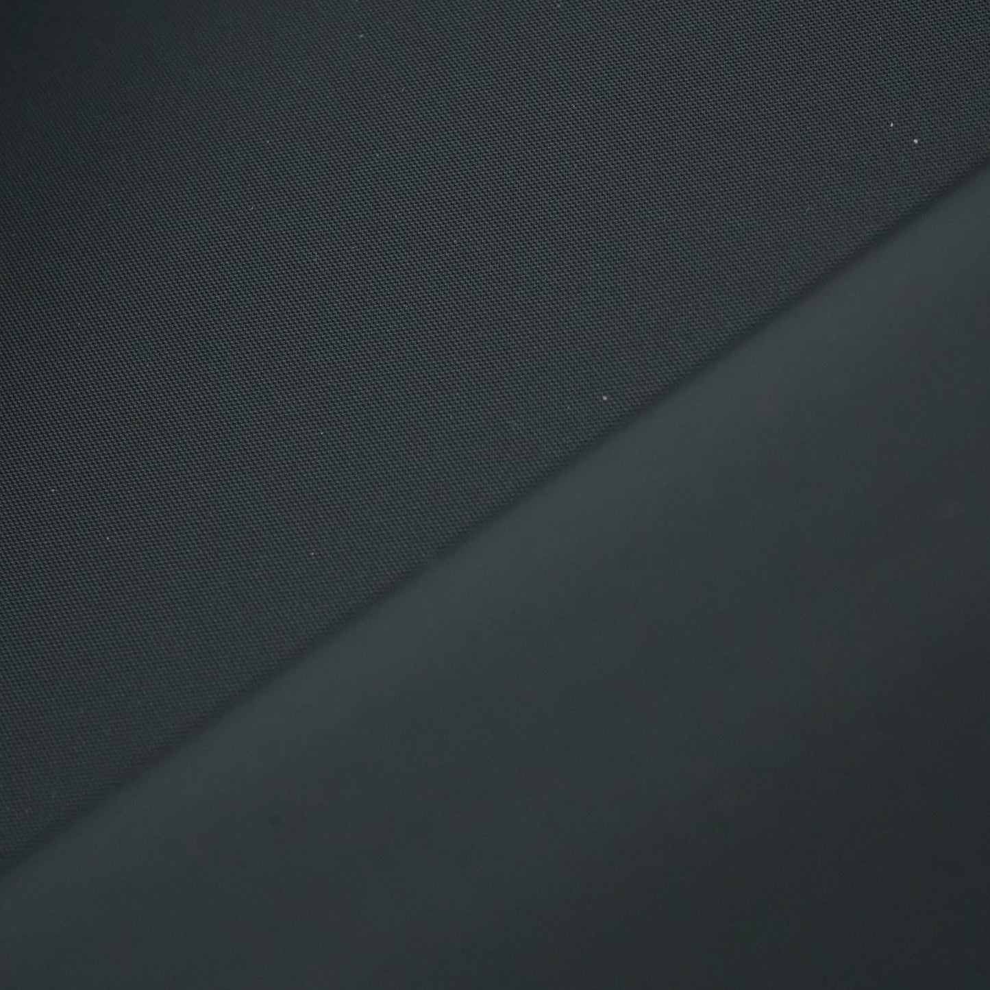 560 GSM Single Side Coated PVC Fabric BLACK 1.37