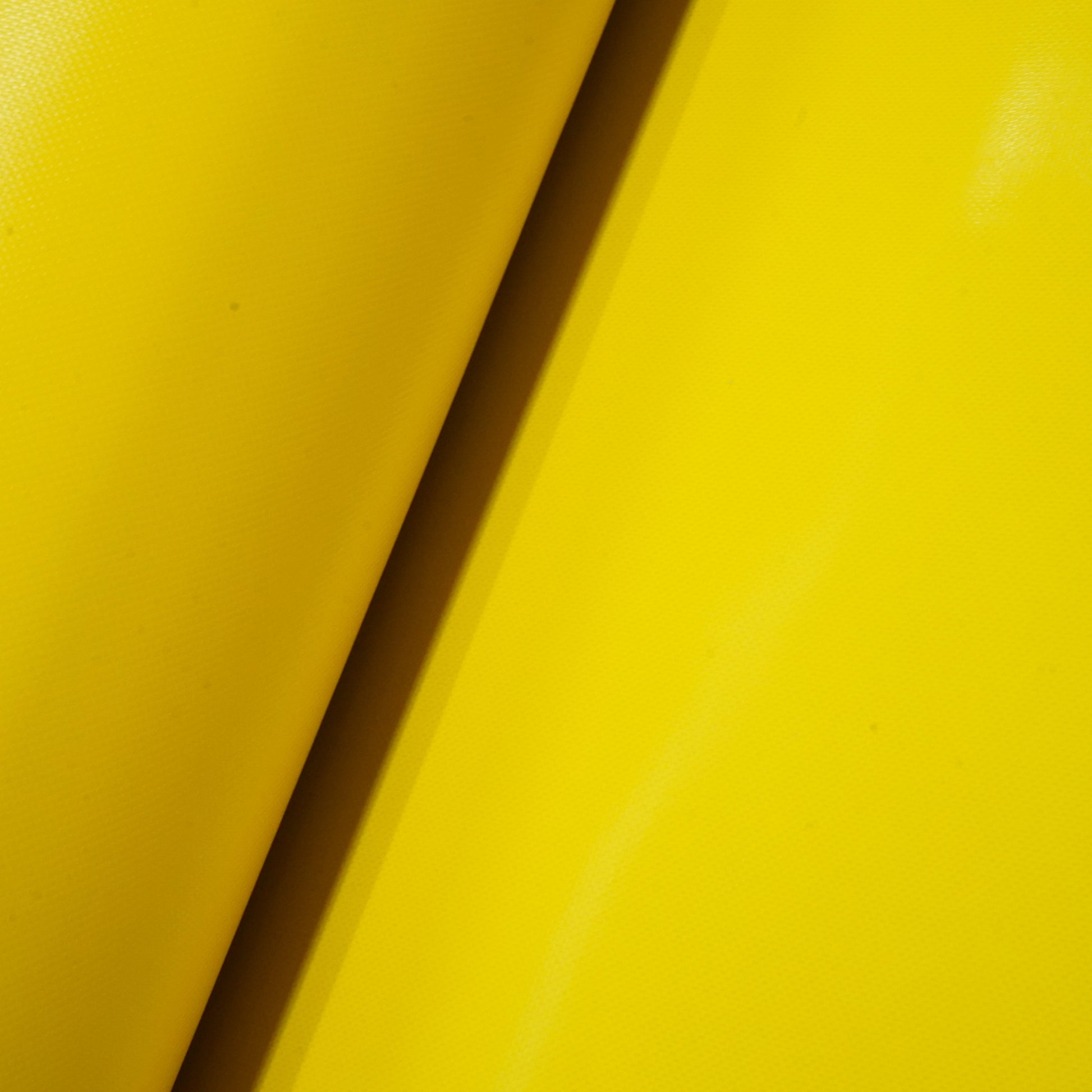 600 GSM Double Side Coated PVC Fabric 1000D Yellow Glossy