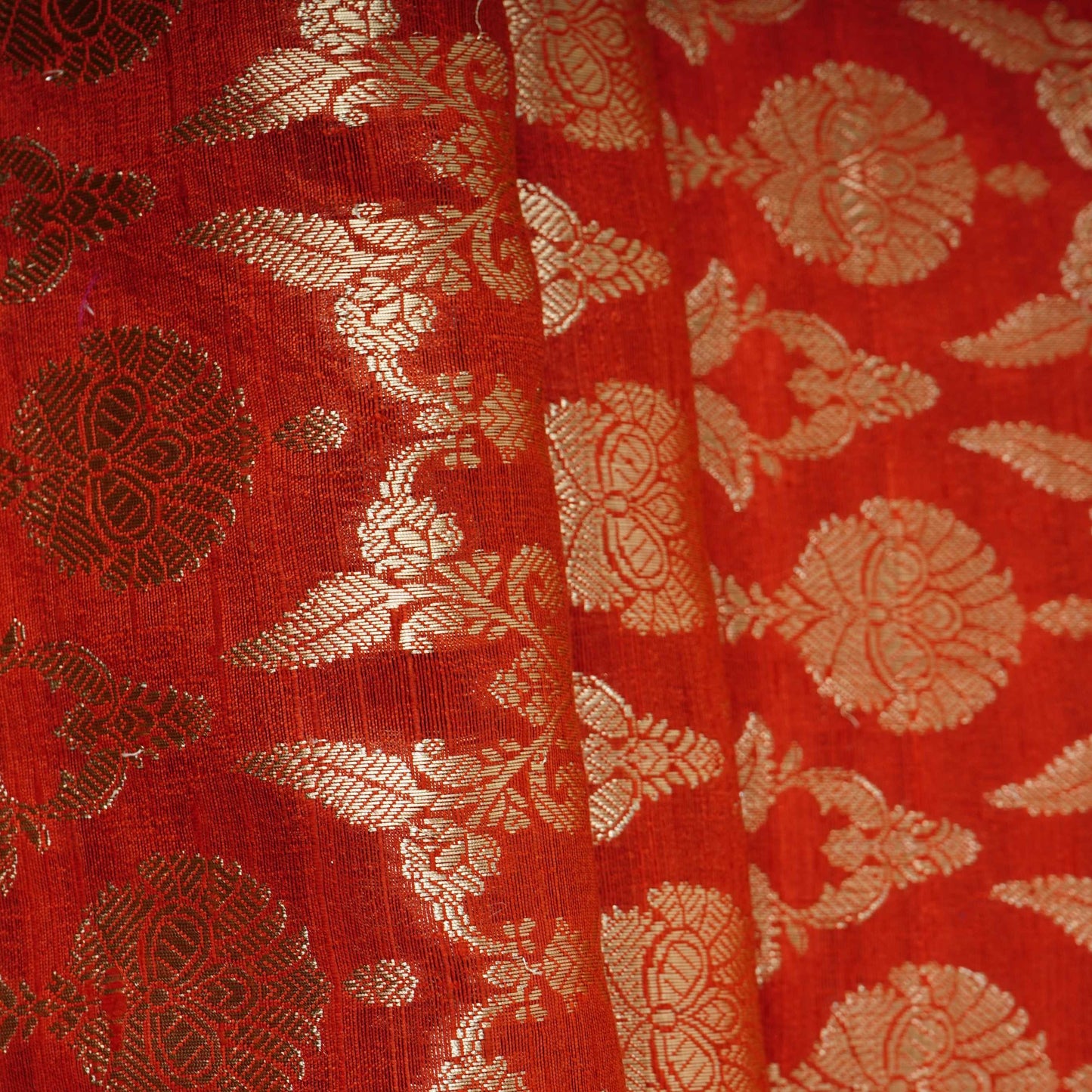 Red Floral Jaal Raw Silk Fabric CW-32524