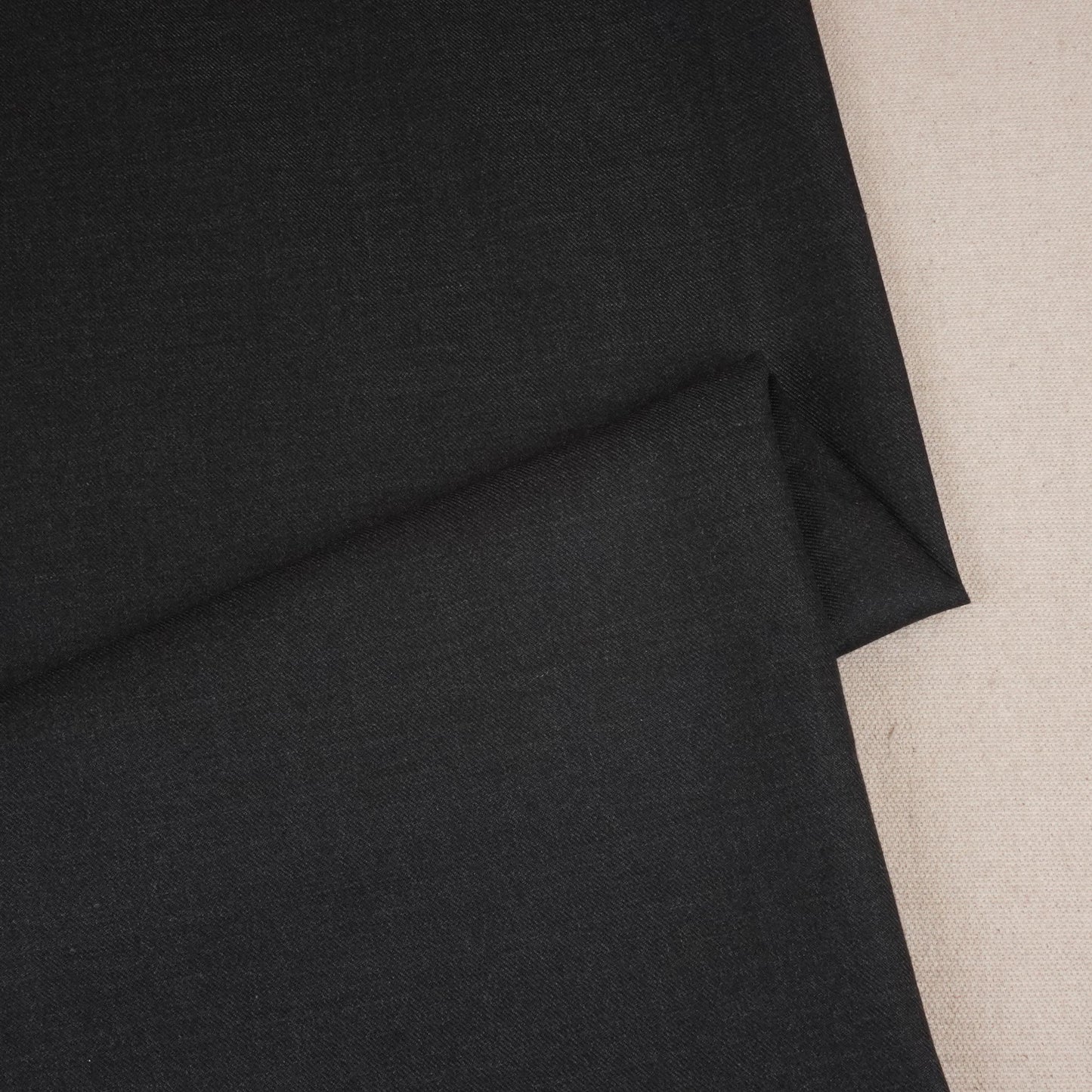 Black Solid Suiting Fabric MF-29419