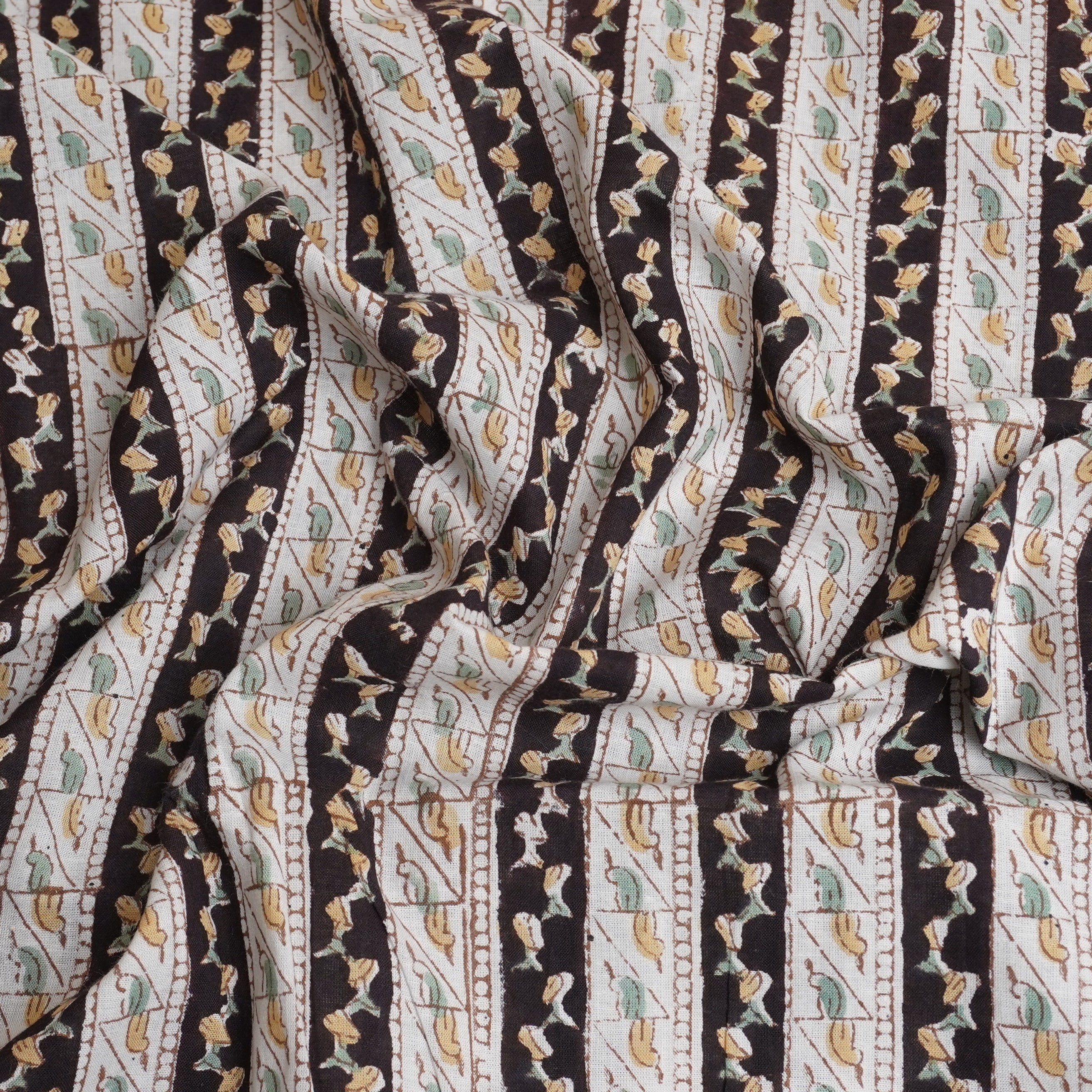 Black & White Handblock Print Cotton Fabric DH-29444 - TradeUNO