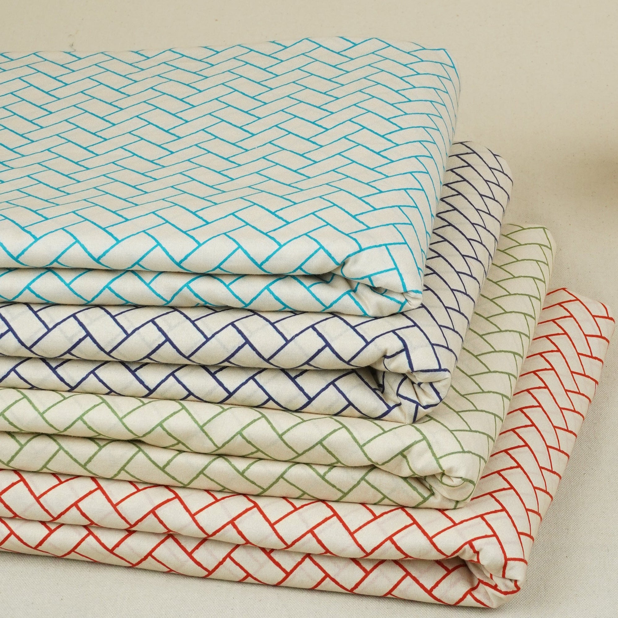 Green Geomatrical Print Cotton Fabric MT-29483 - TradeUNO