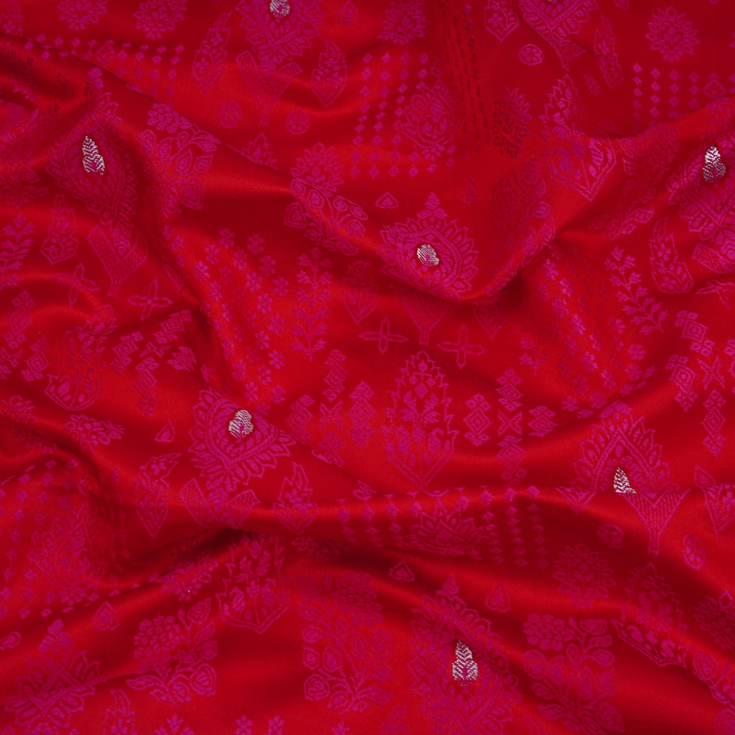 Red Zari Booti Dohri Tanchoi Silk Fabric HMSS-32729