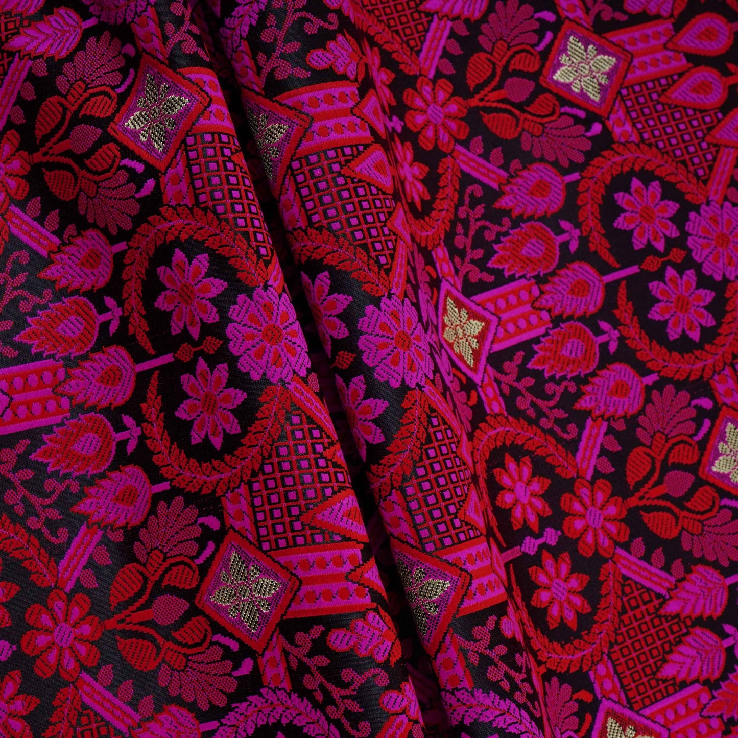 Black Zari Booti Dohri Tanchoi Silk Fabric HMSS-32732