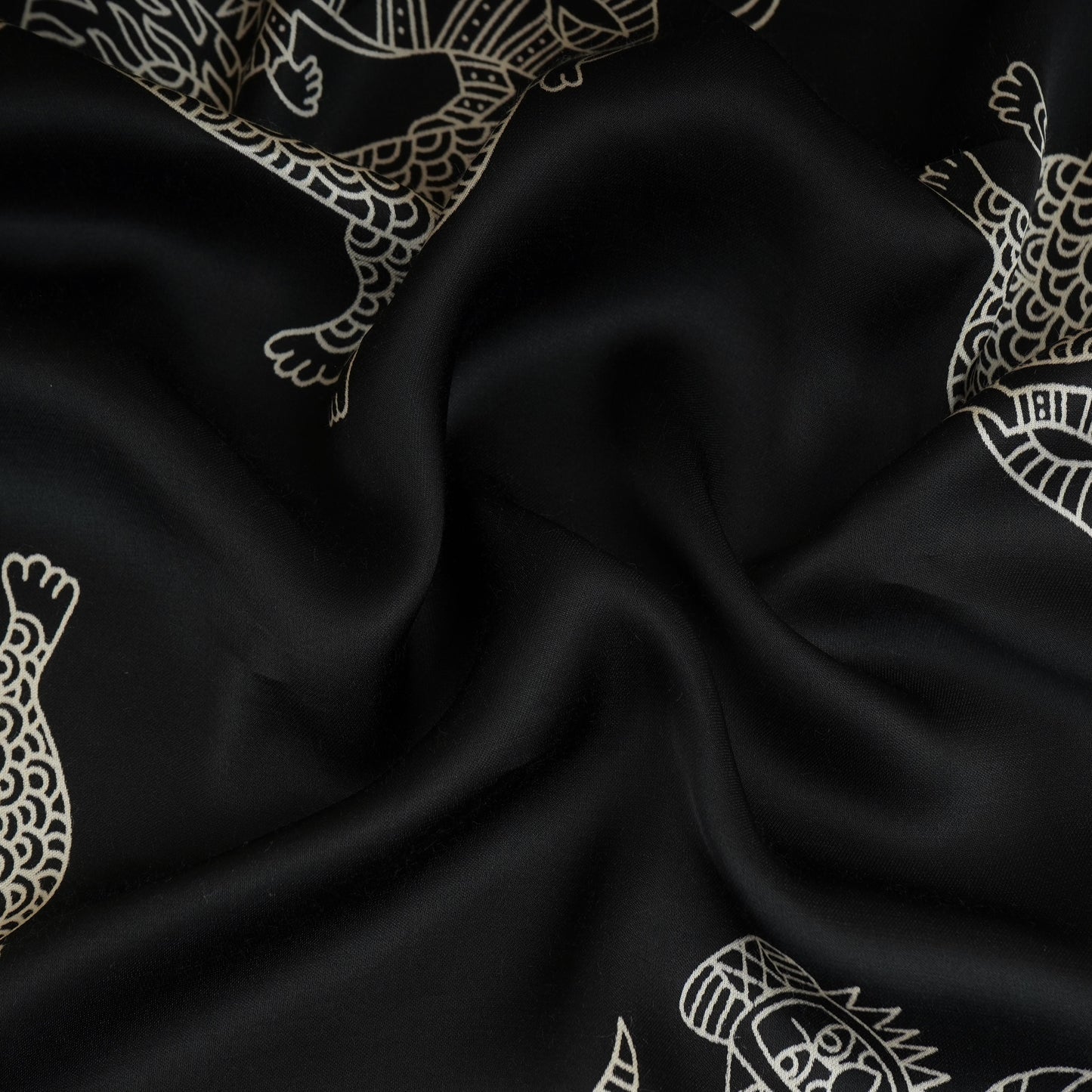 Black Gond art Print Print Modal Satin SN-29517