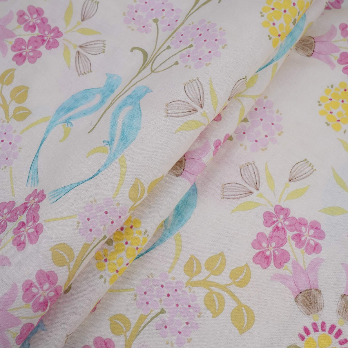 Cream Tropical Floral print 40s Pure Linen Fabric VF-31350 - TradeUNO