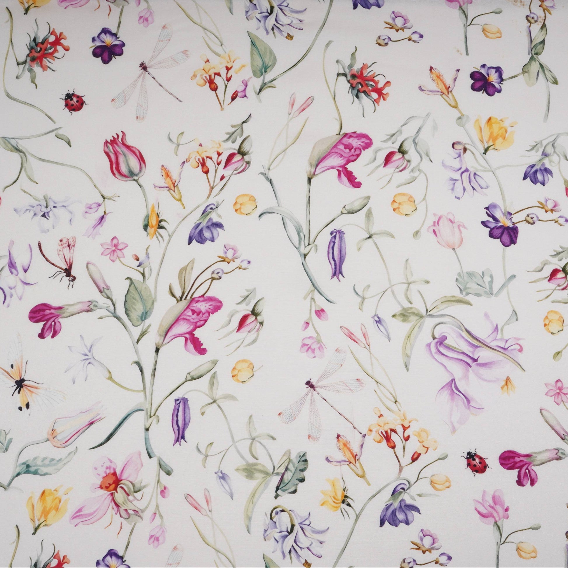 Off White floral print Muslin Fabric VF-31376 - TradeUNO