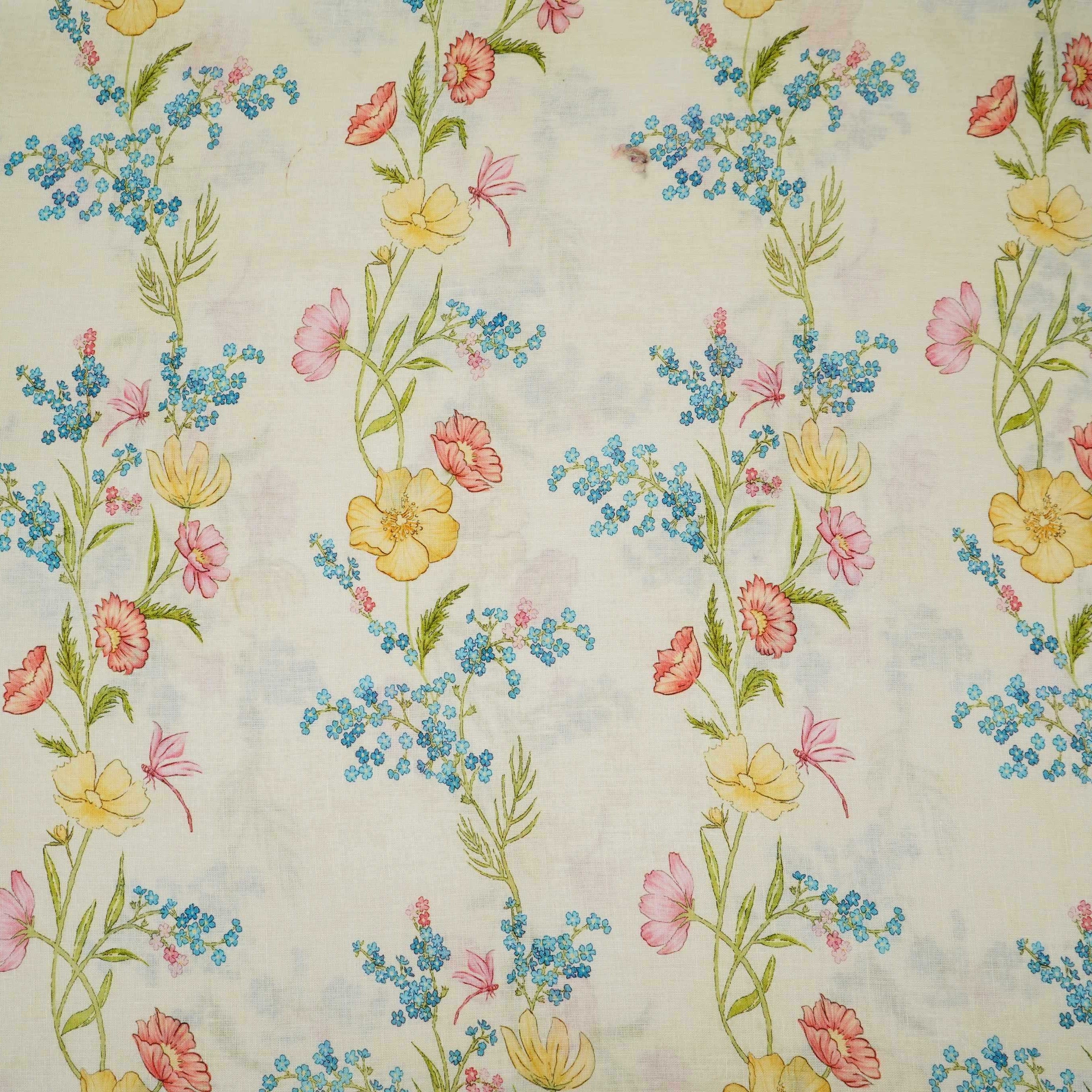 Ivory floral print 40s Pure Linen Fabric VF-31326 - TradeUNO