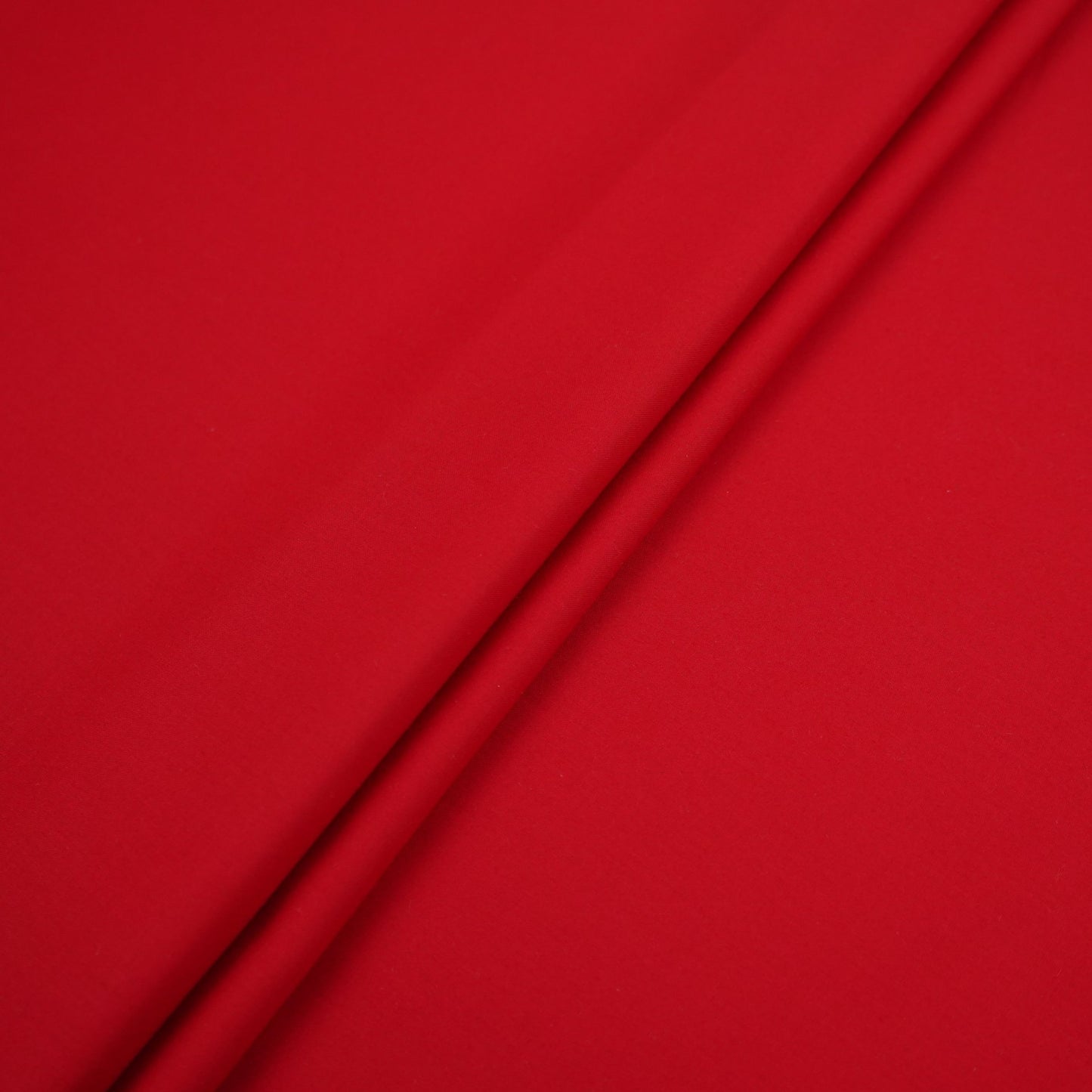 Red Solid Lizzy Bizzy Fabric RTL-31450 - TradeUNO