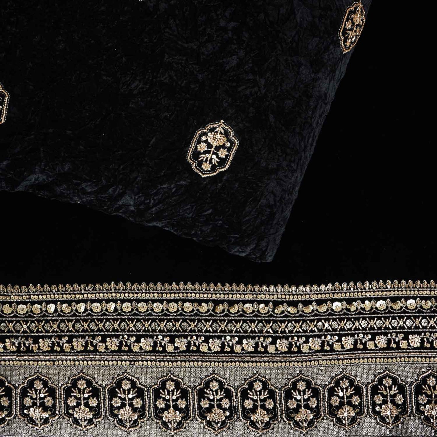 Black Floral Cutdana Crushed Velvet Fabric SC-28300