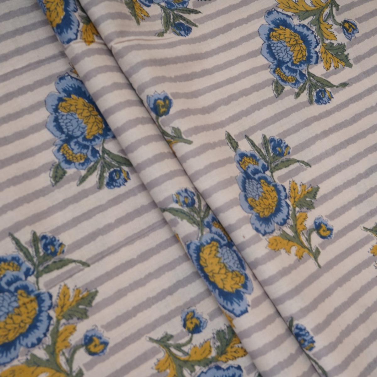 Off White & Blue Floral Stripes Print Cotton Fabric PB-29733 - TradeUNO