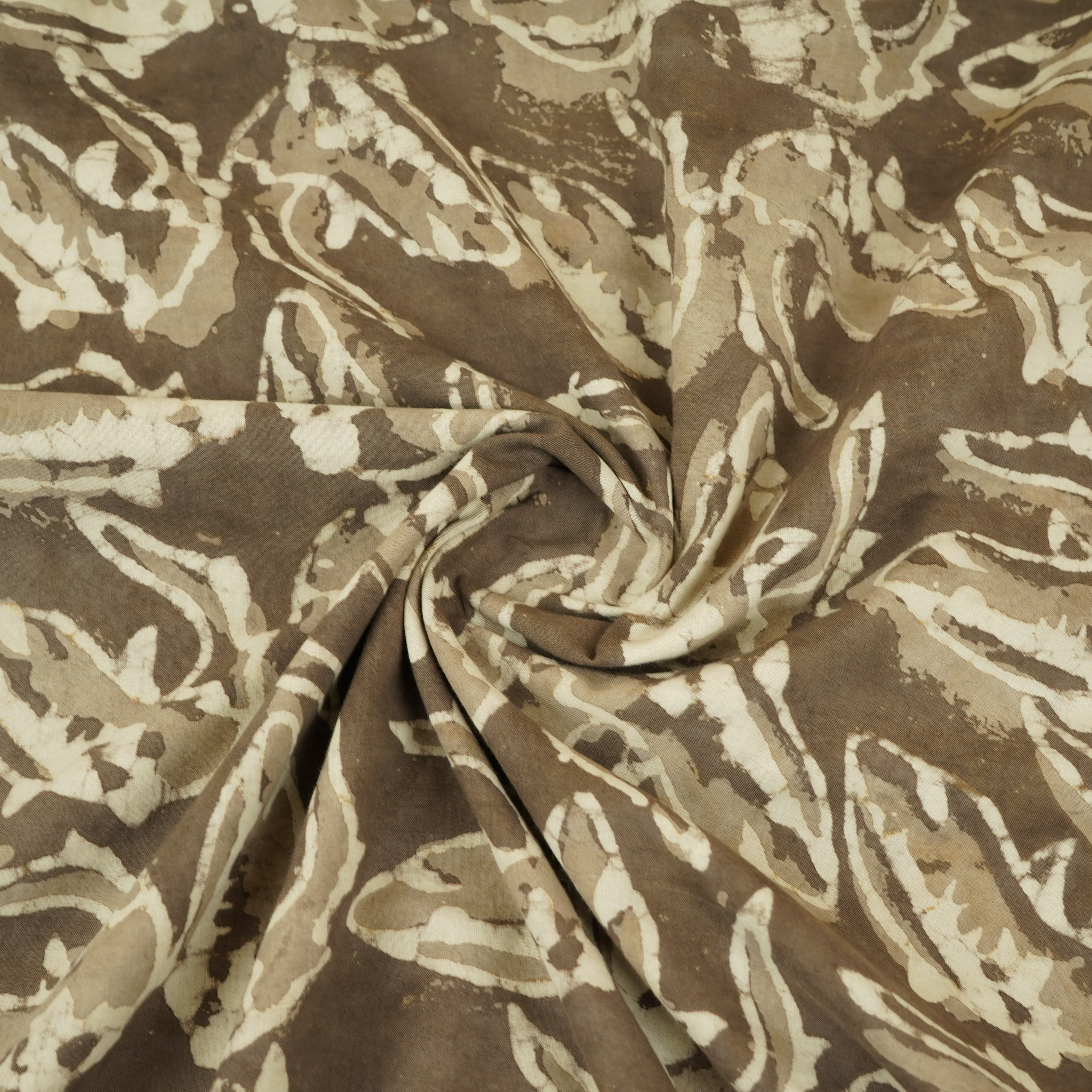 Brown batik Print Cotton Fabric CH-29776 - TradeUNO