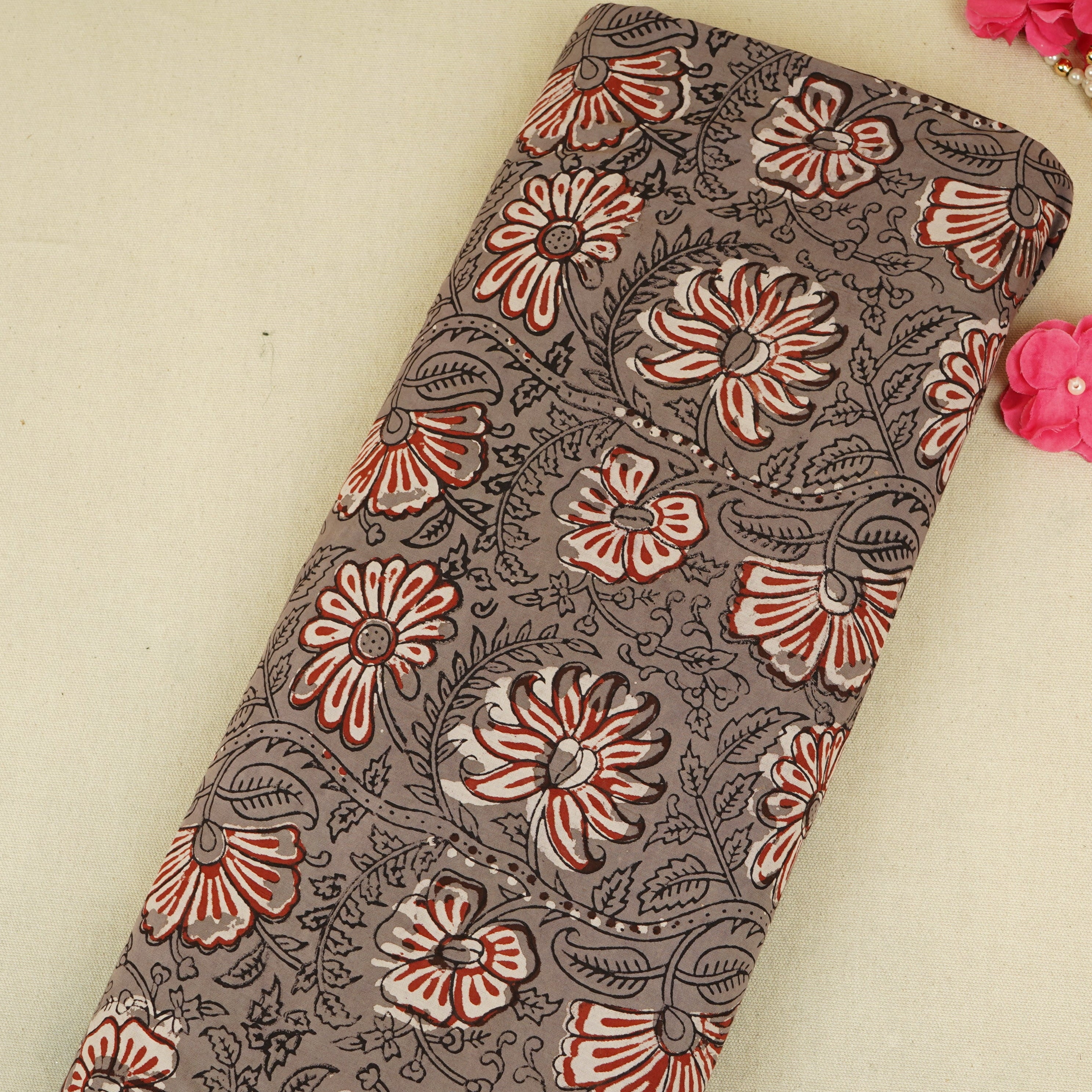 Grey & Red Kalamkari Print Cotton Fabric CH-29760 - TradeUNO