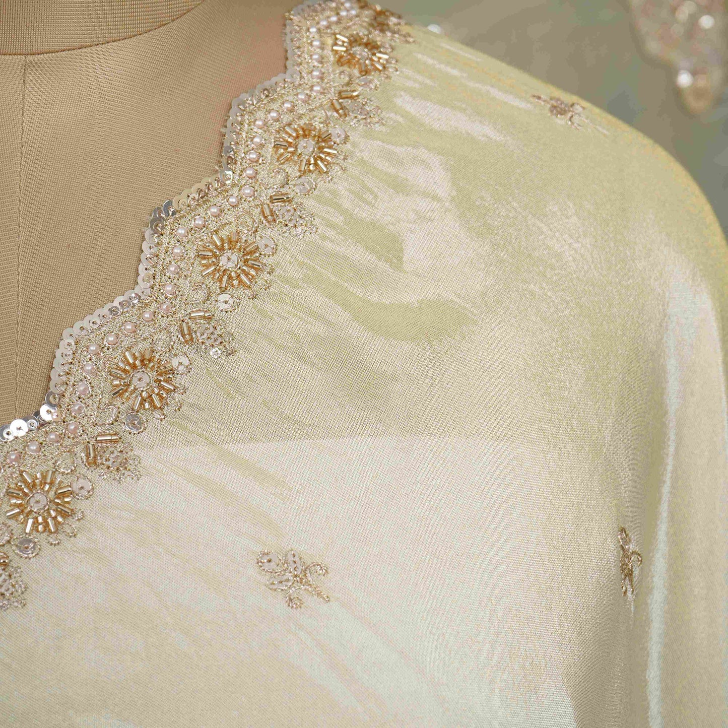 Golden thread cutdana embroidery Chanderi Dupatta SU-31048
