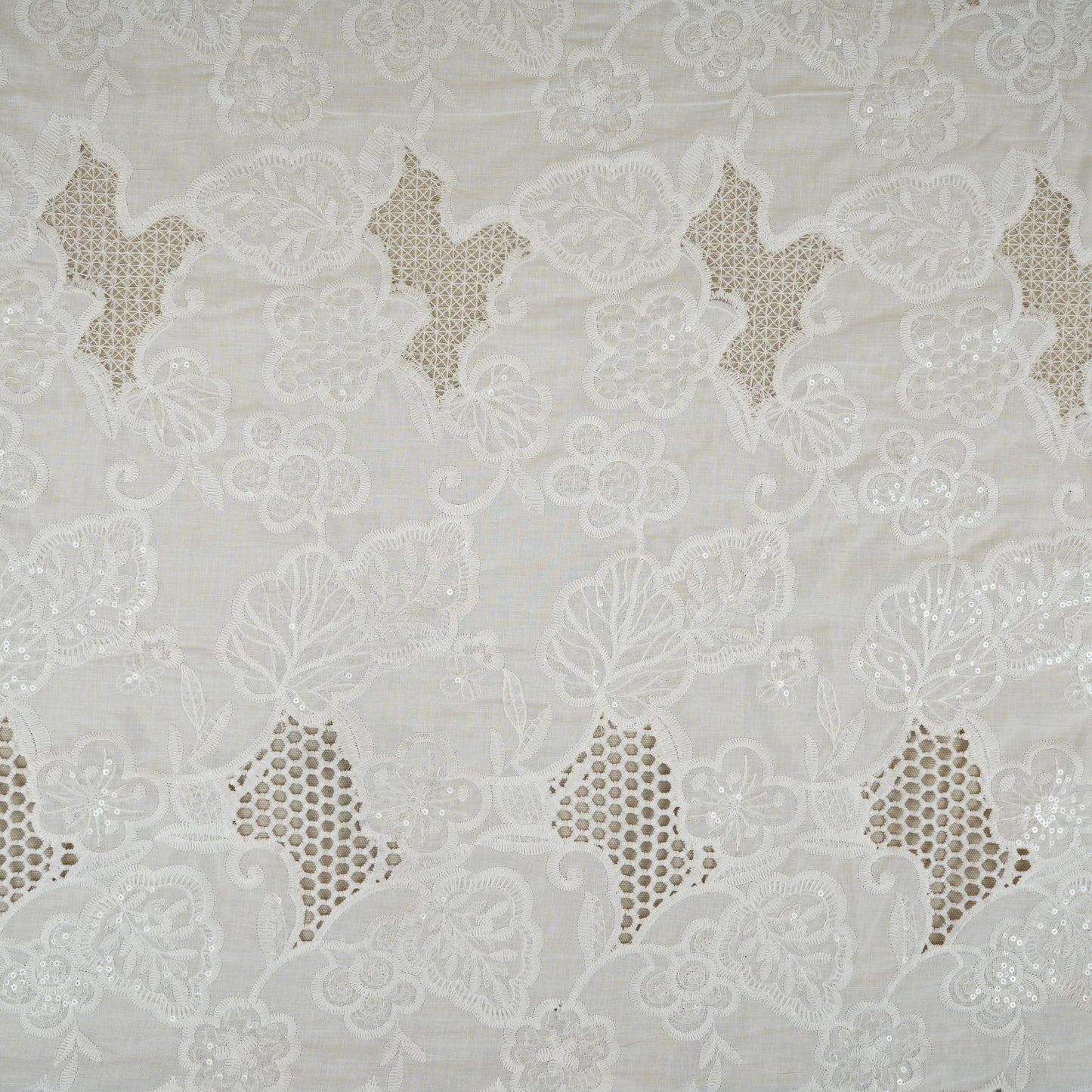 White Embroidery Cotton Schiffli Fabric LI-29899