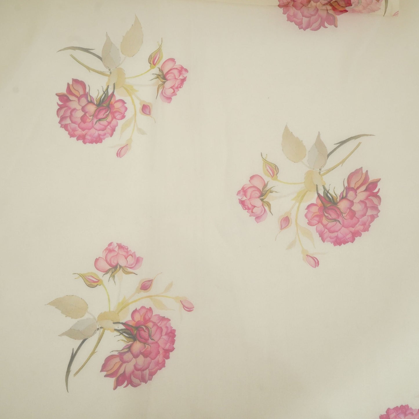 Off White floral print Organza Fabric MTFG-31104