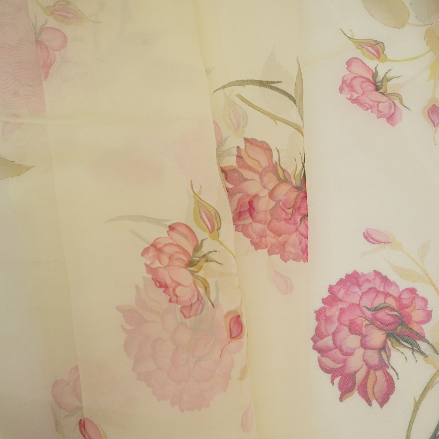 Off White floral print Organza Fabric MTFG-31104