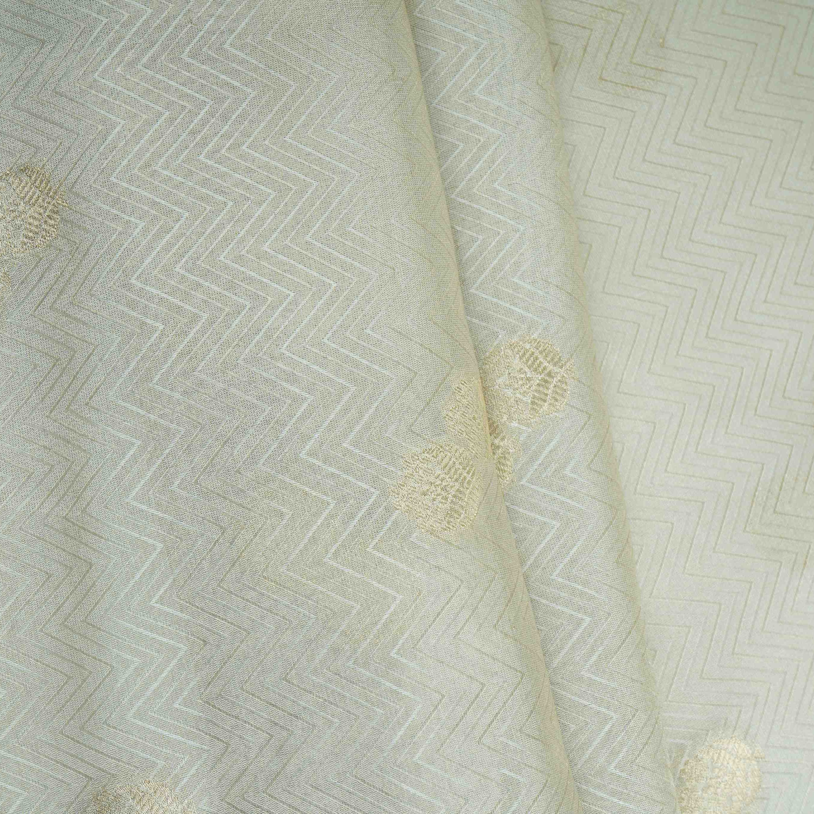 Golden Butta Kanchipuram Silk Fabric MTI-31377 - TradeUNO