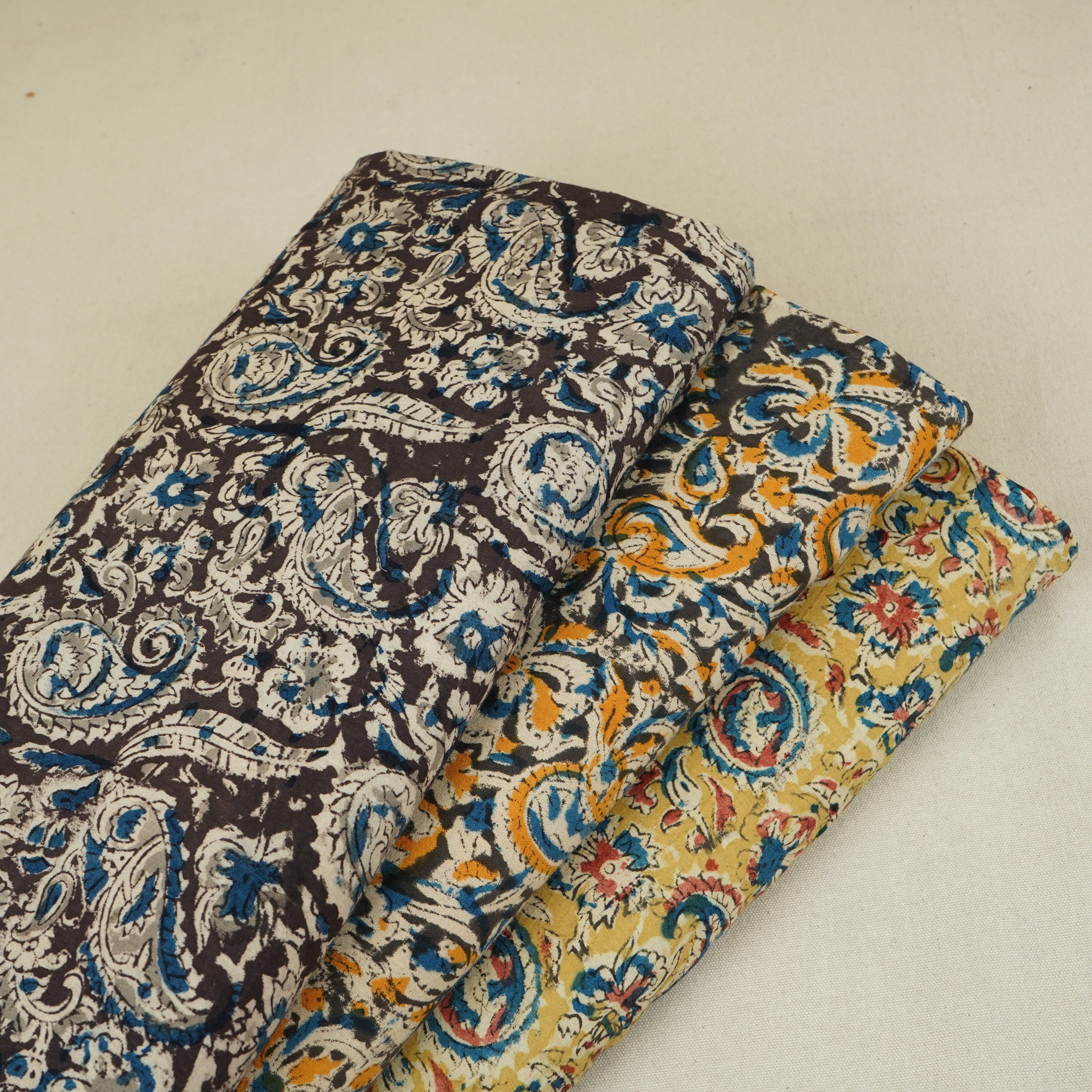 Black Kalamkari Print Cotton Fabric MFR-29848 - TradeUNO