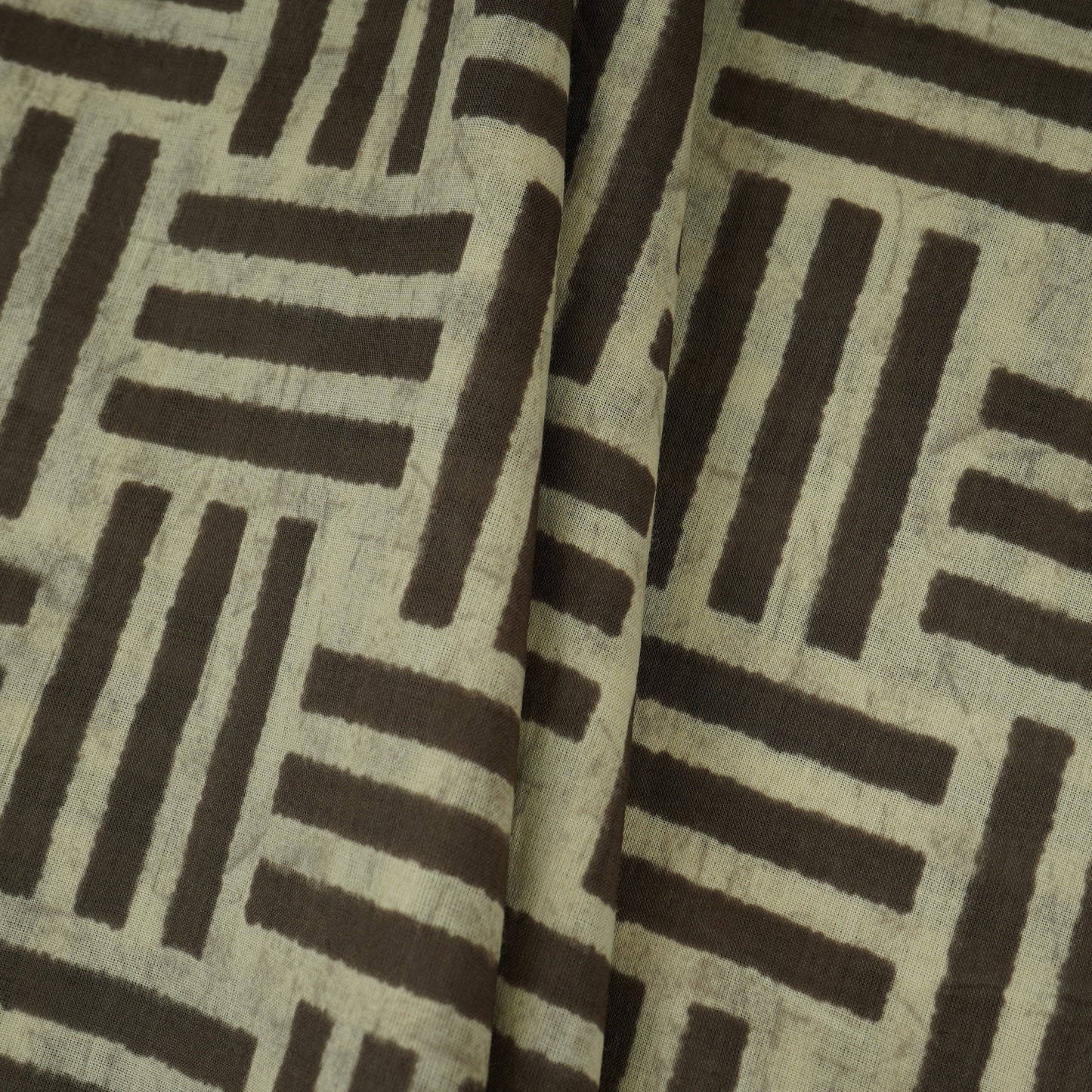 Off White & Dark Green Geomatrical Print Cotton Fabric MFR-29887