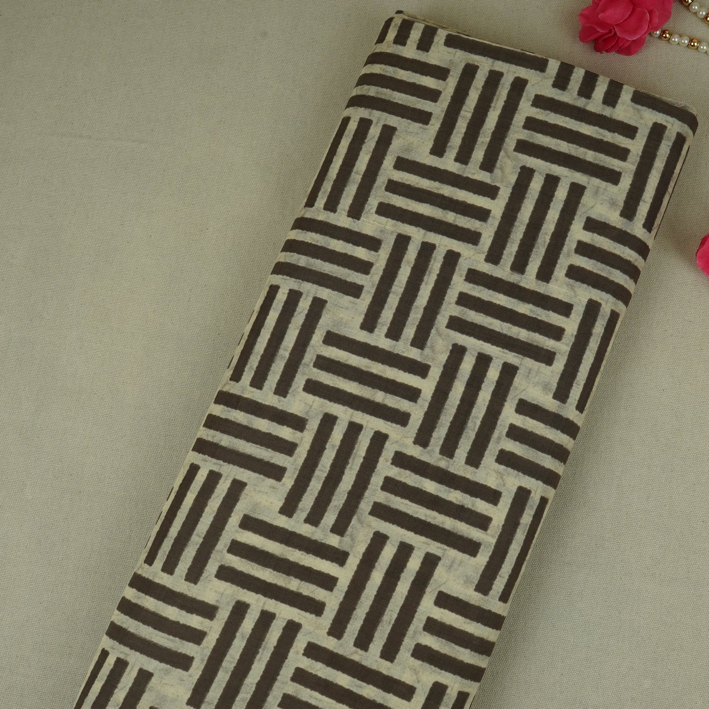 Off White & Dark Green Geomatrical Print Cotton Fabric MFR-29887