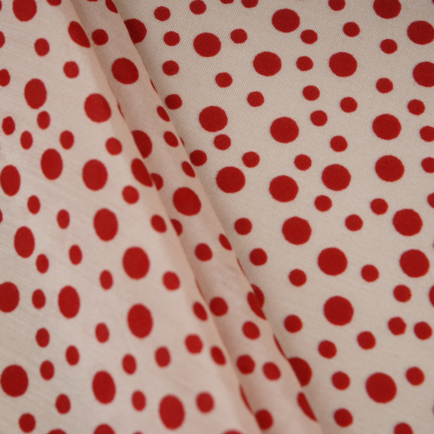 Red Floral Dot Print Muslin Fabric MF-30184